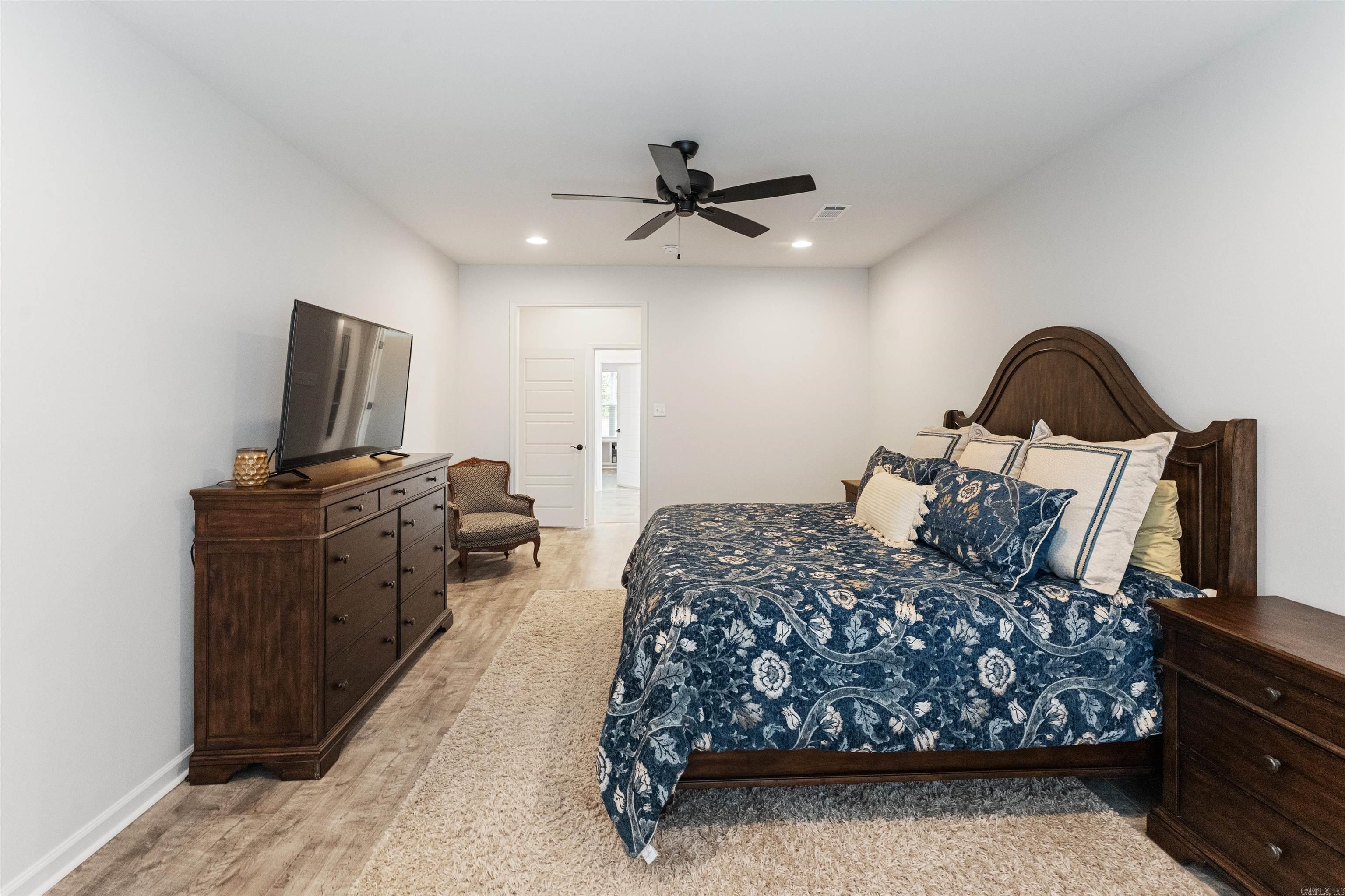 5949 NICKEL BILL JAMES ROAD  Benton, AR