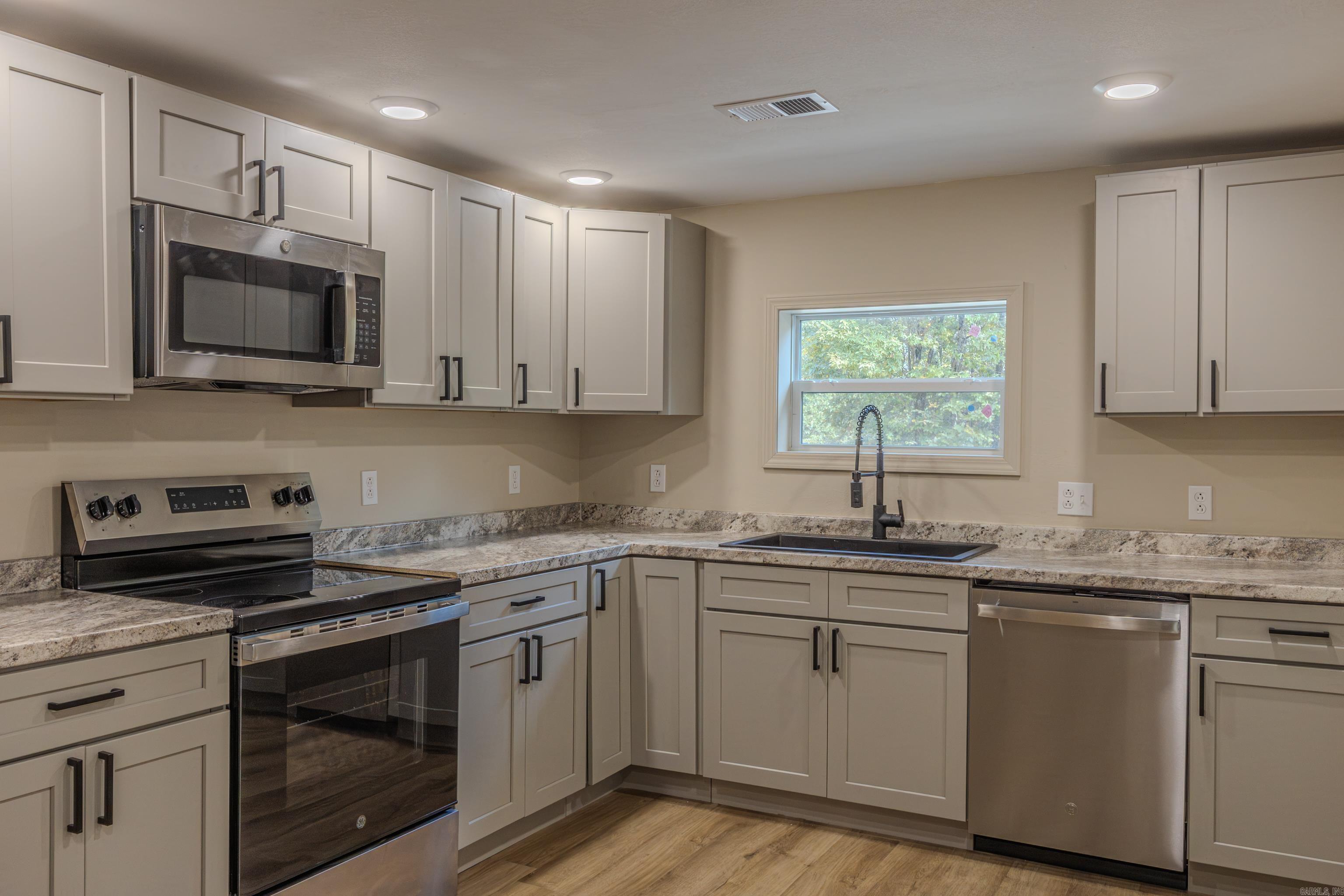 1705 Greene 441 Lafe, AR 72436