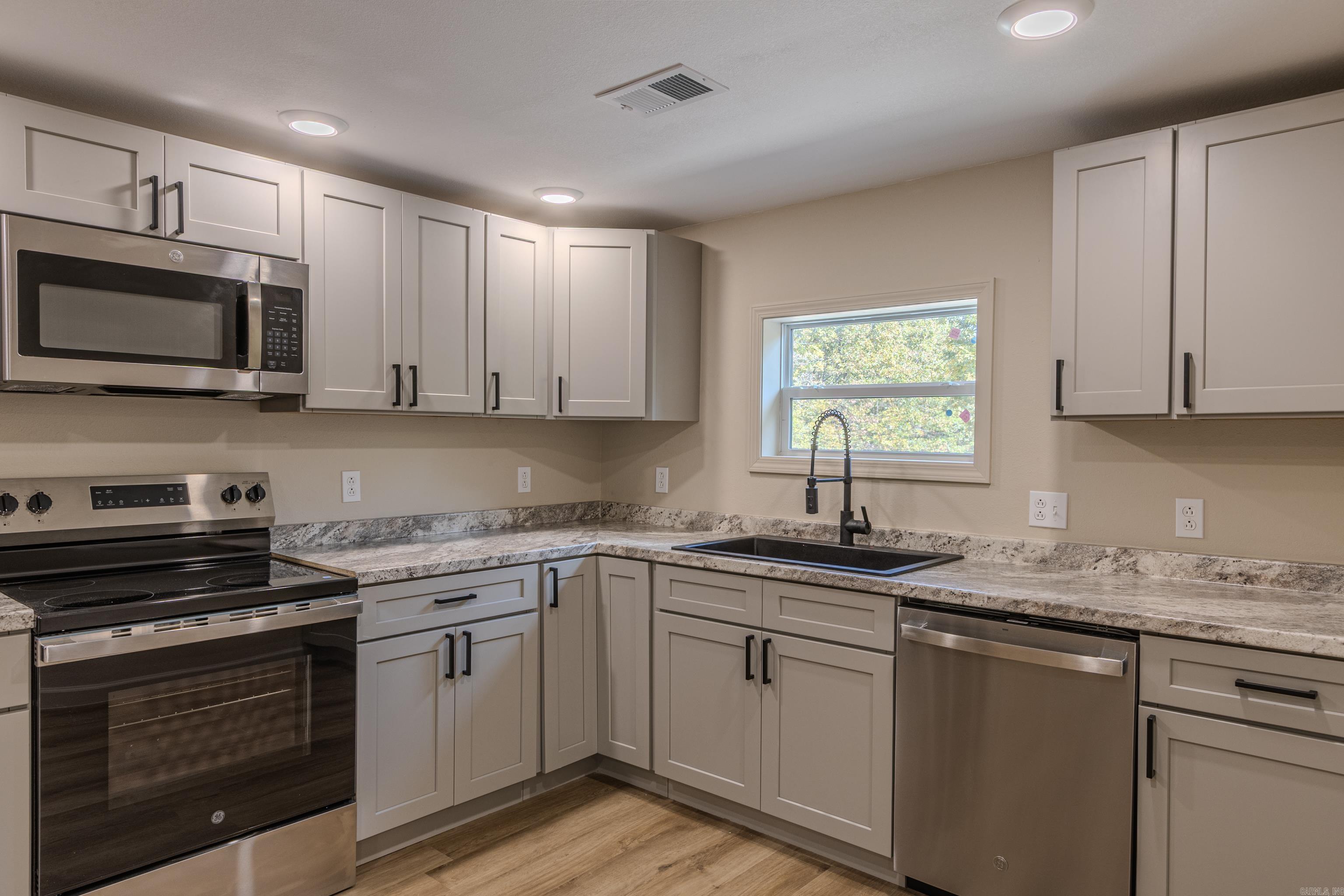 1705 Greene 441 Lafe, AR 72436