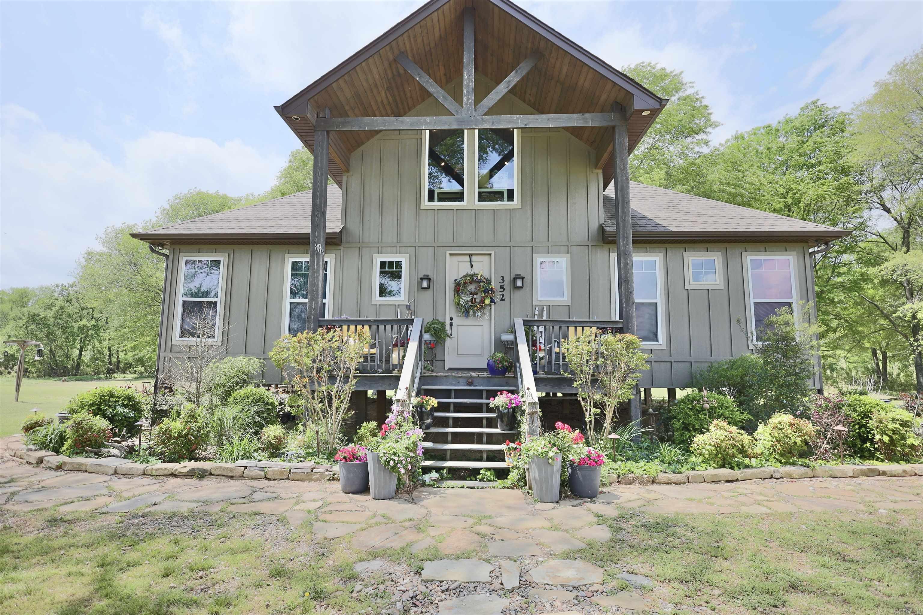 352 Rocky River Road Glenwood, AR 71943