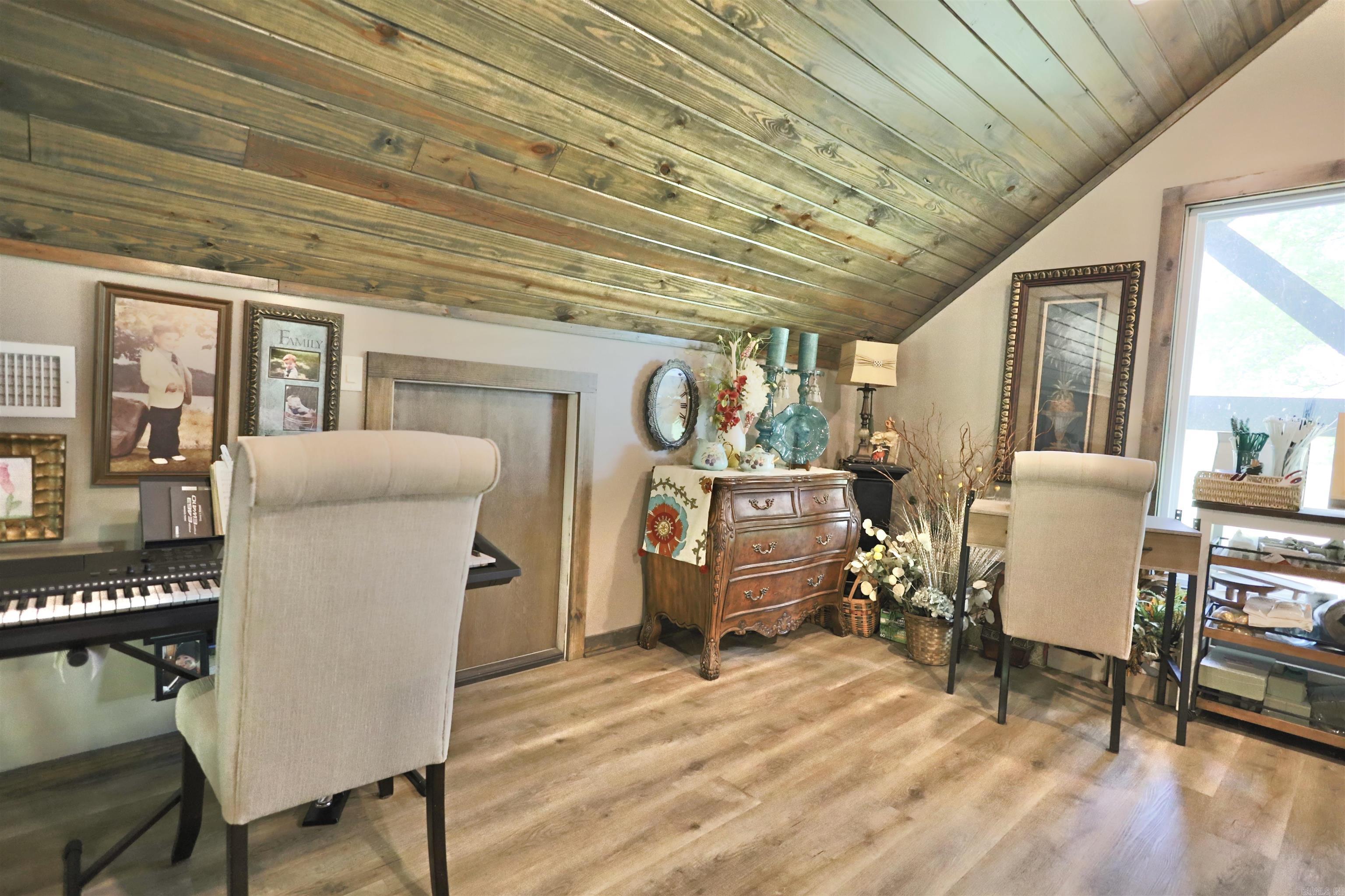 352 Rocky River Road Glenwood, AR 71943