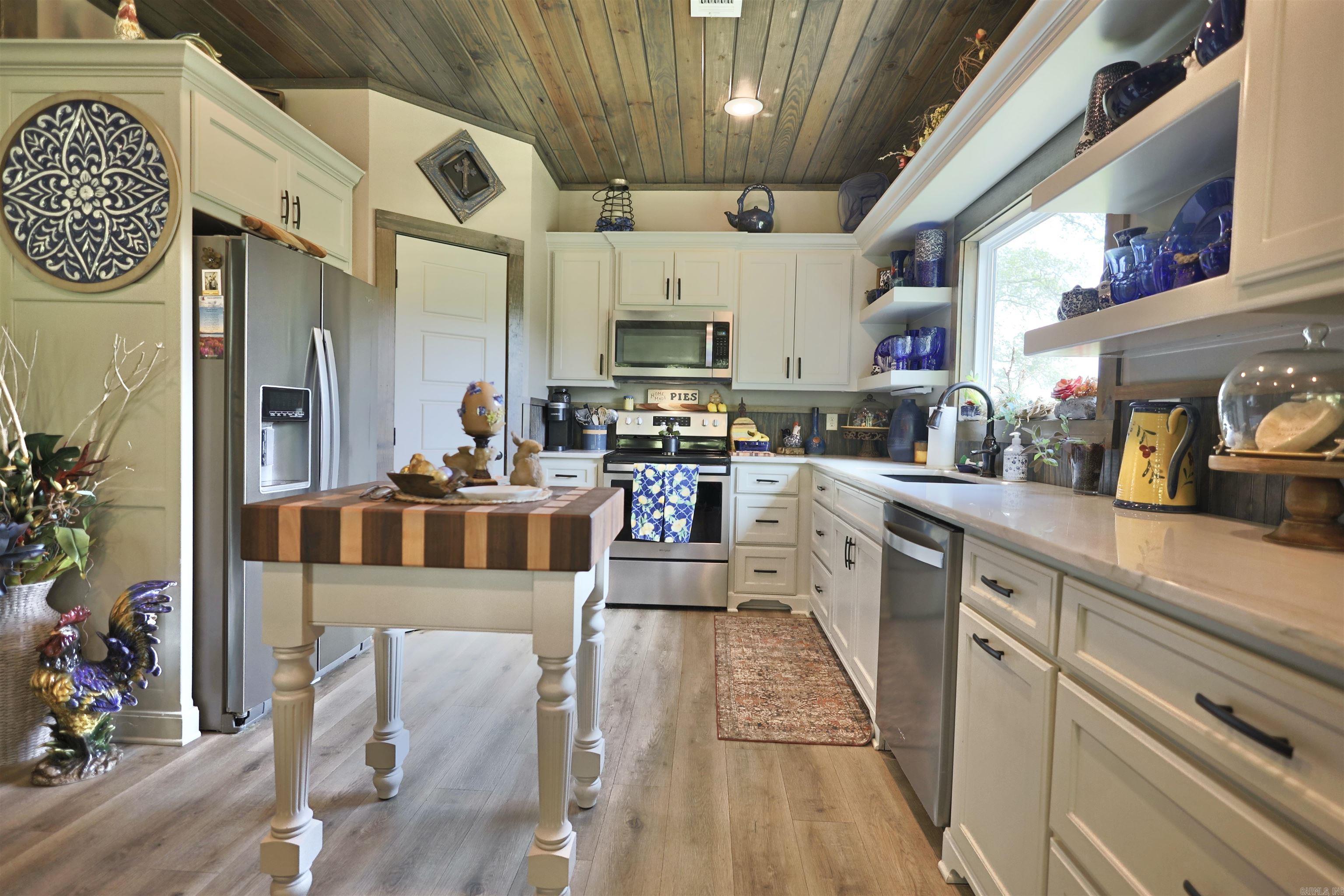 352 Rocky River Road Glenwood, AR 71943