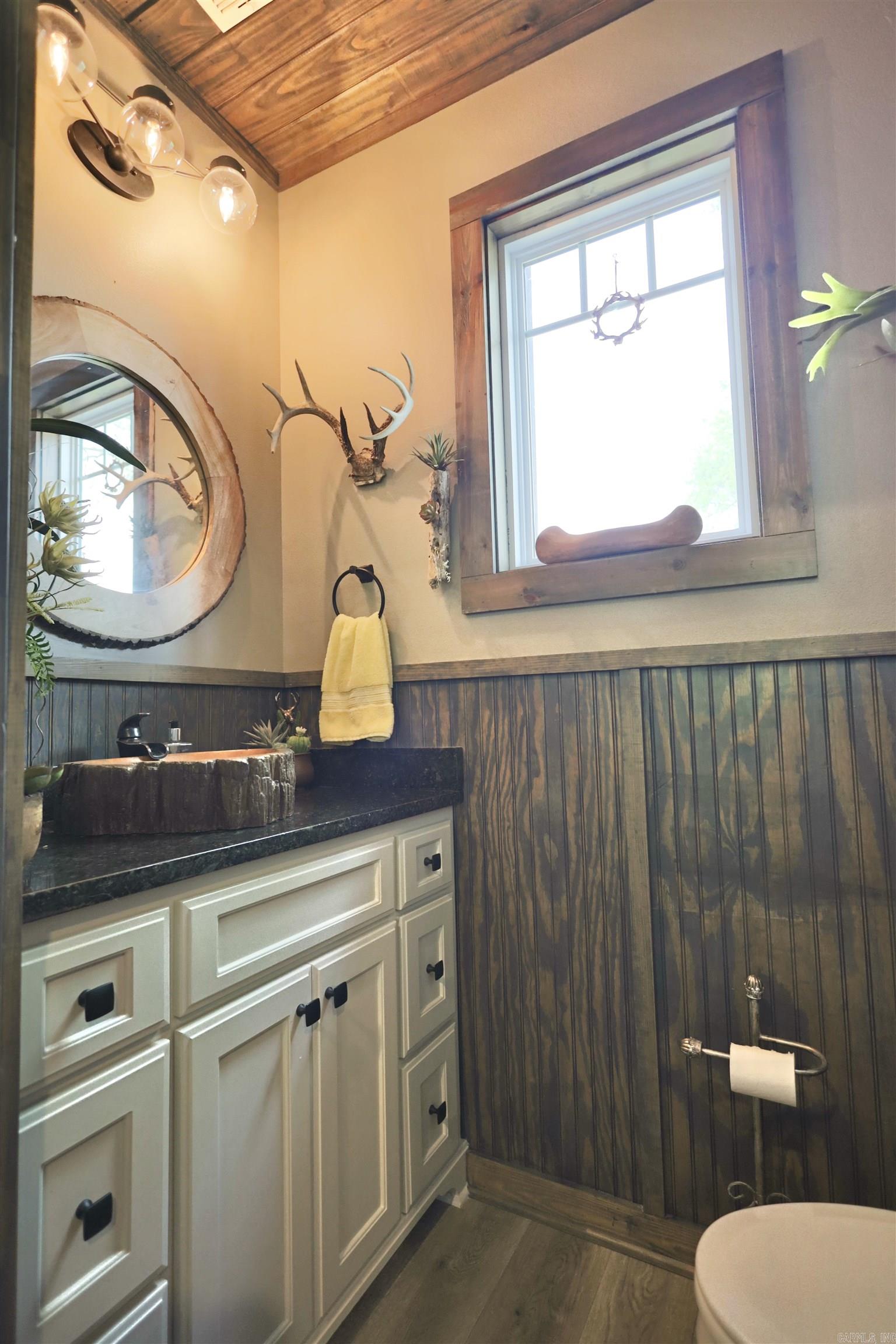 352 Rocky River Road Glenwood, AR 71943