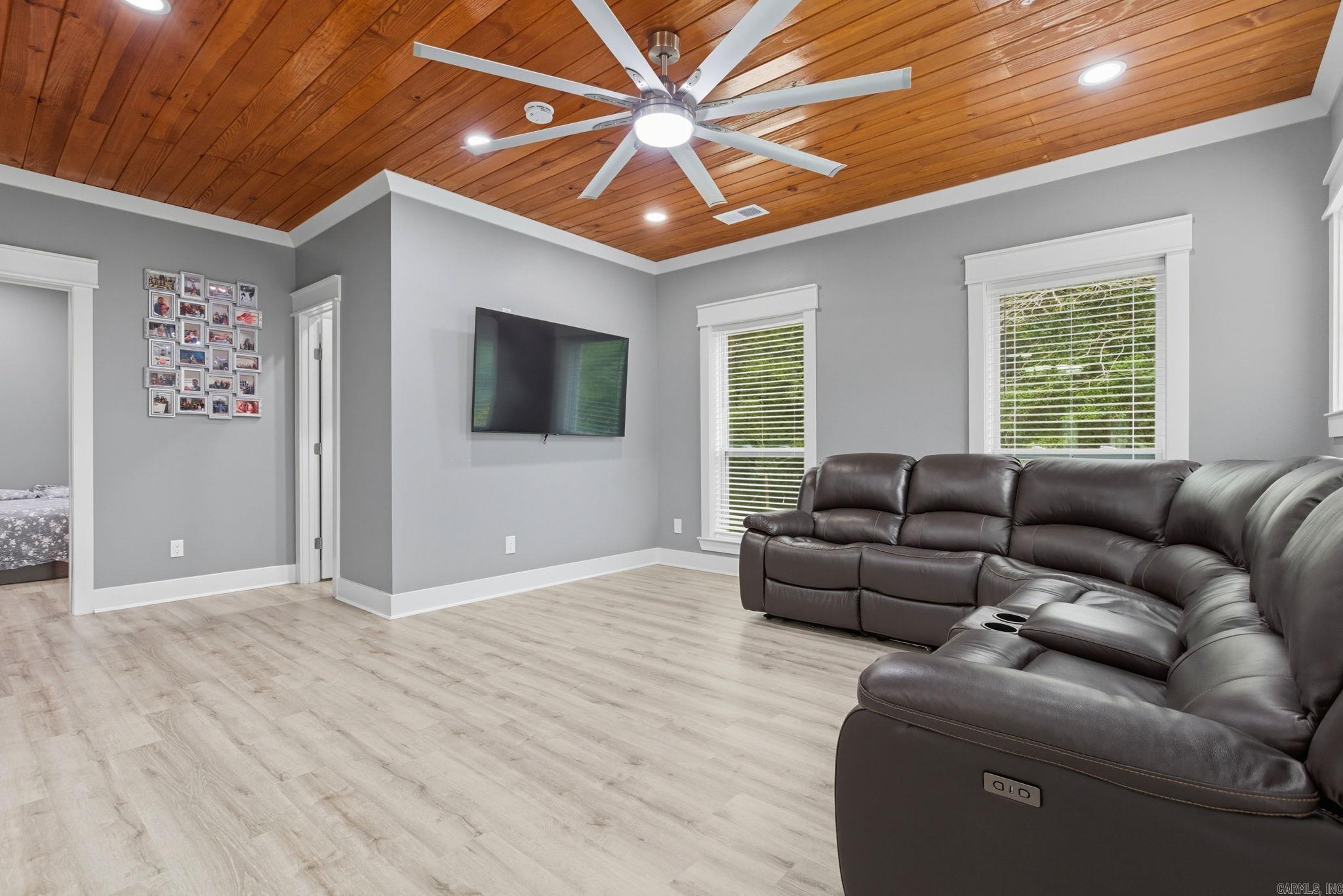 12332 Loganberry  Alexander, AR