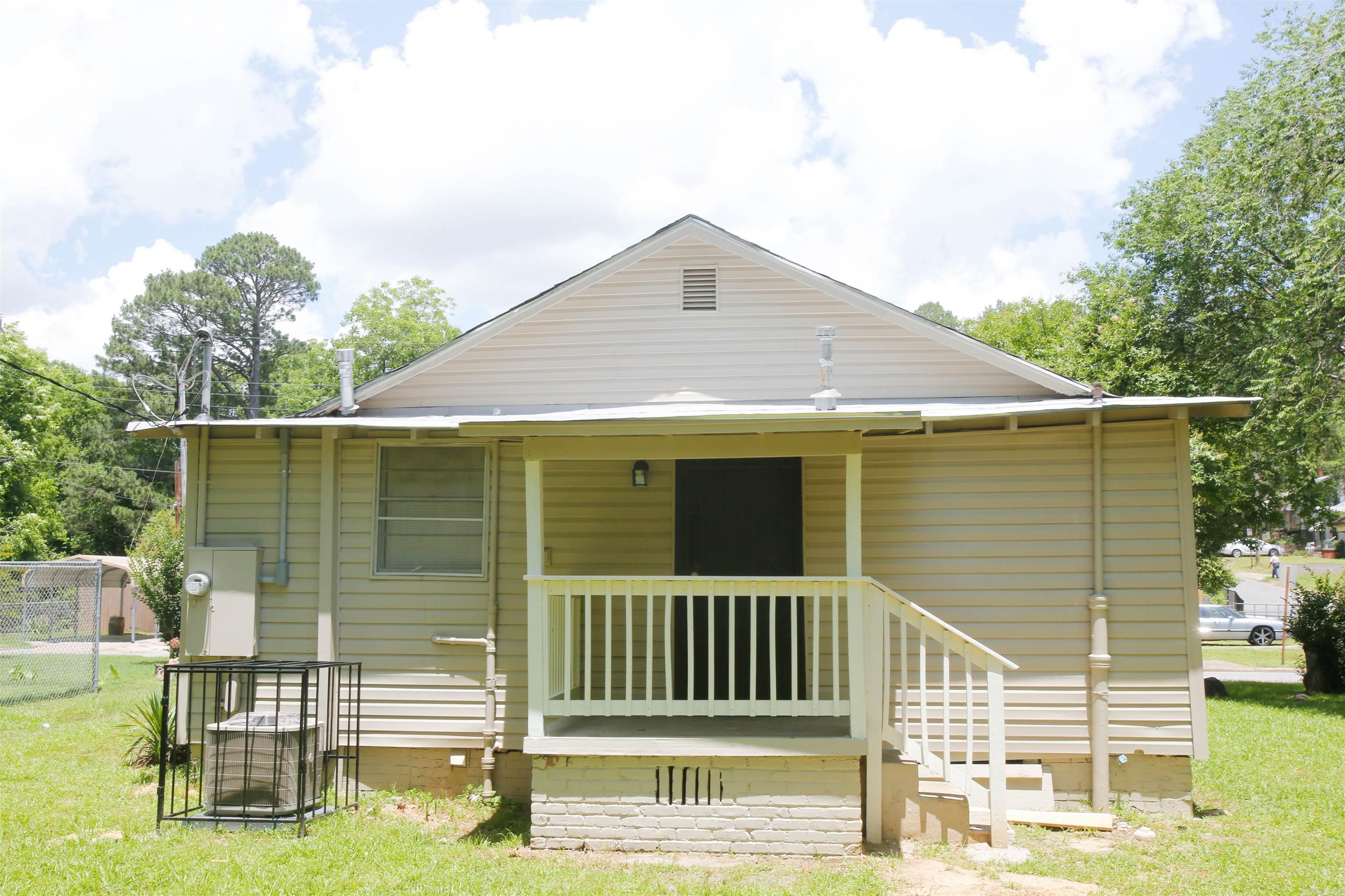 4903 W 28th  Little Rock, AR