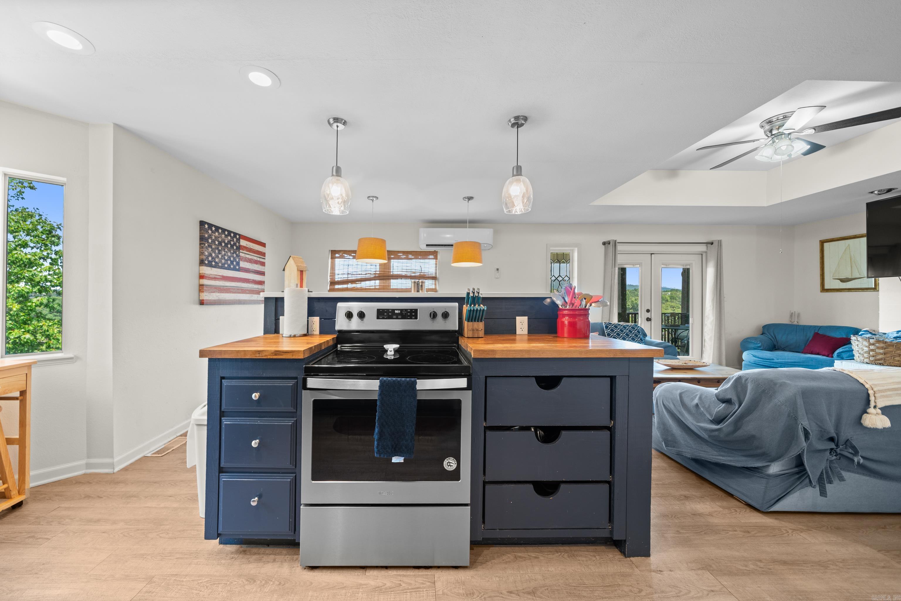 1411 & 1415 Lakeshore Drive Hot Springs, AR 71913