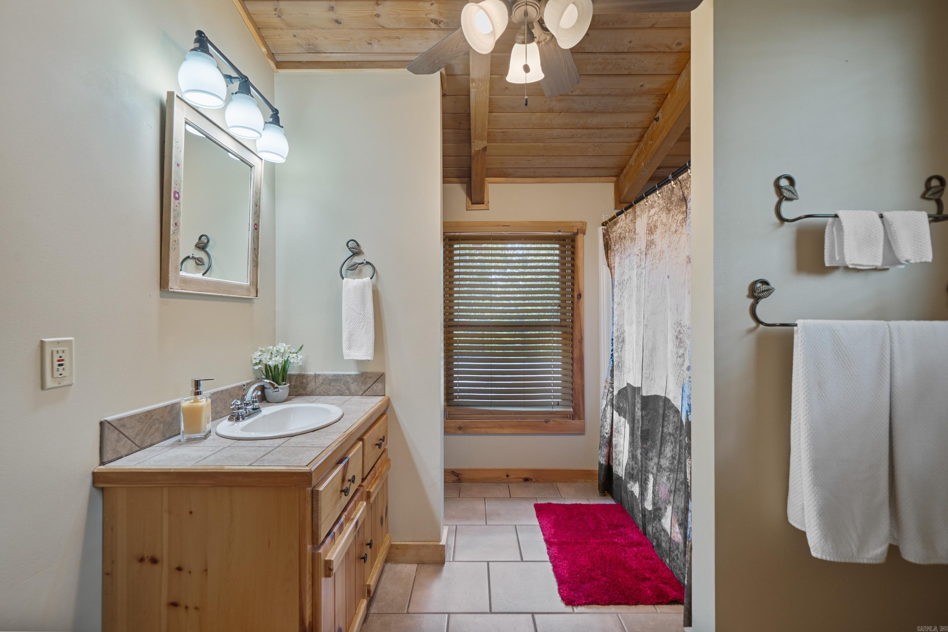 1411 & 1415 Lakeshore Drive Hot Springs, AR 71913