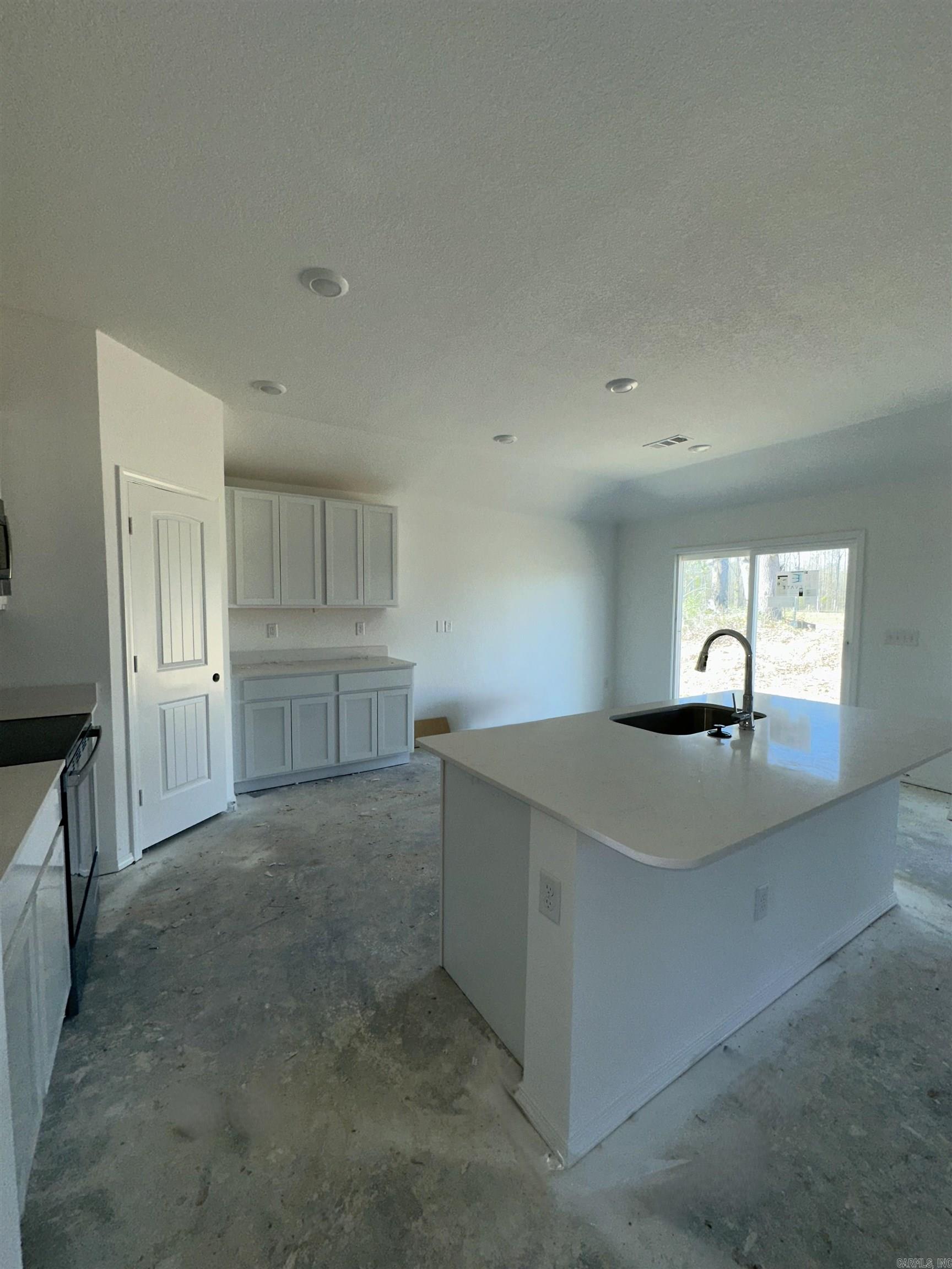 49 Remington Lane Ward, AR 72176