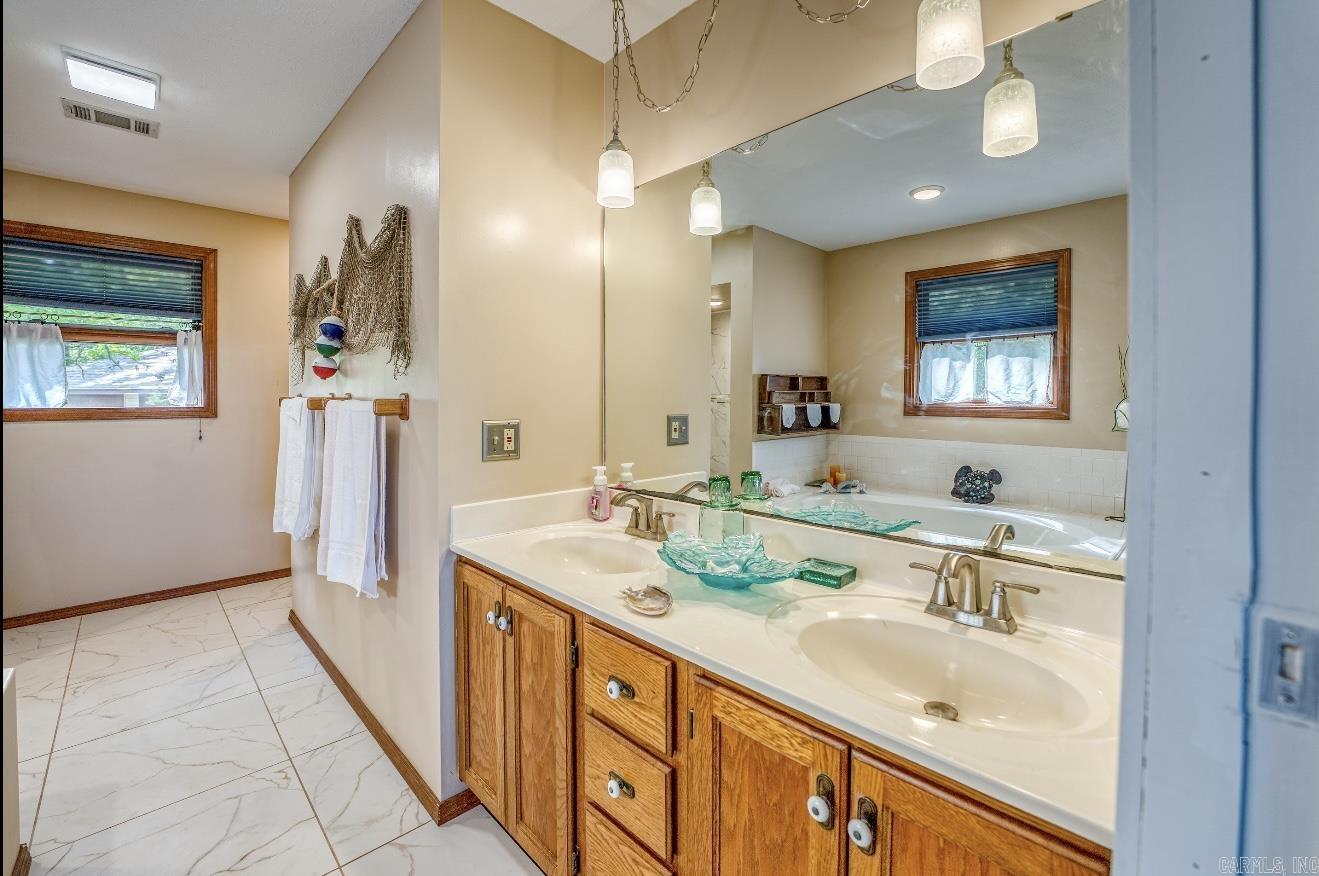 855 Buff Road  Mountain Home, AR