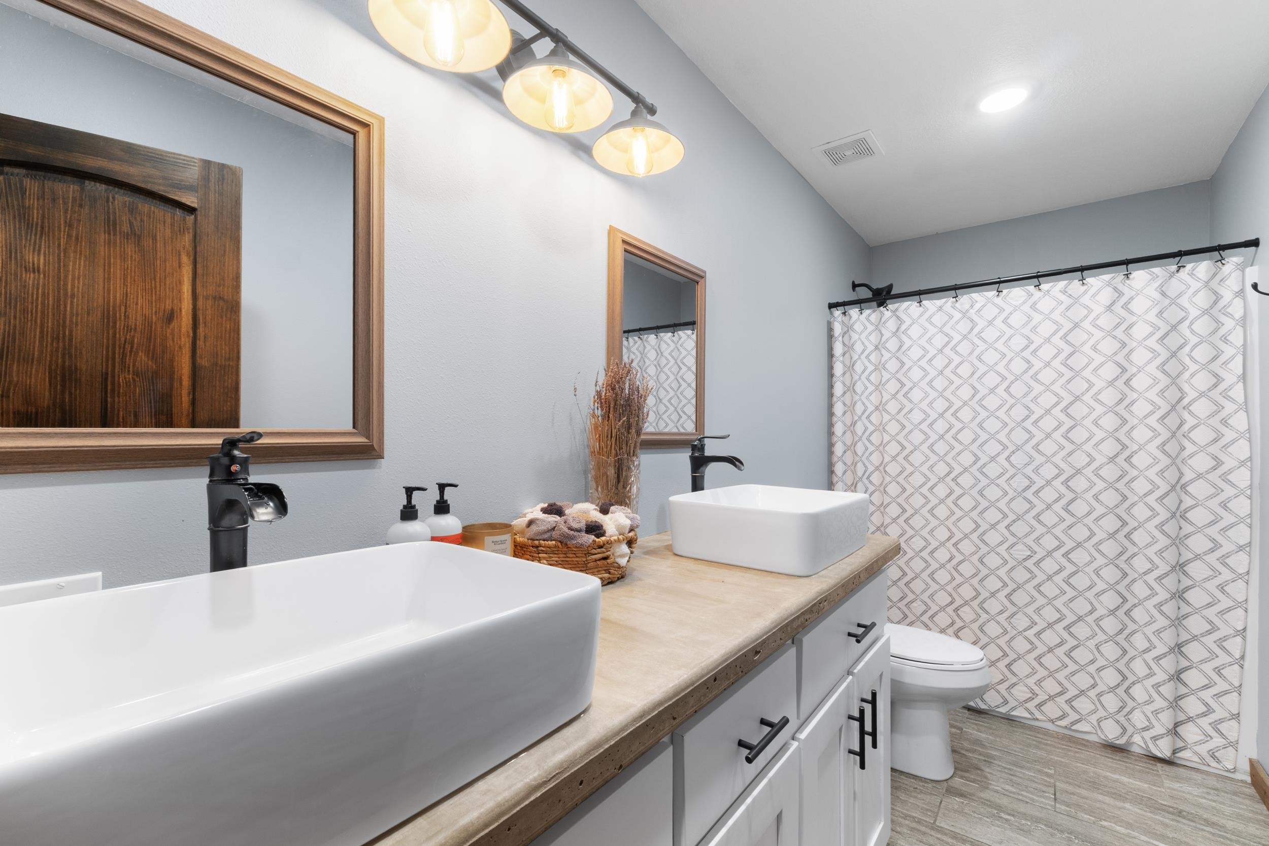 104 Jacobs  Mountain View, AR