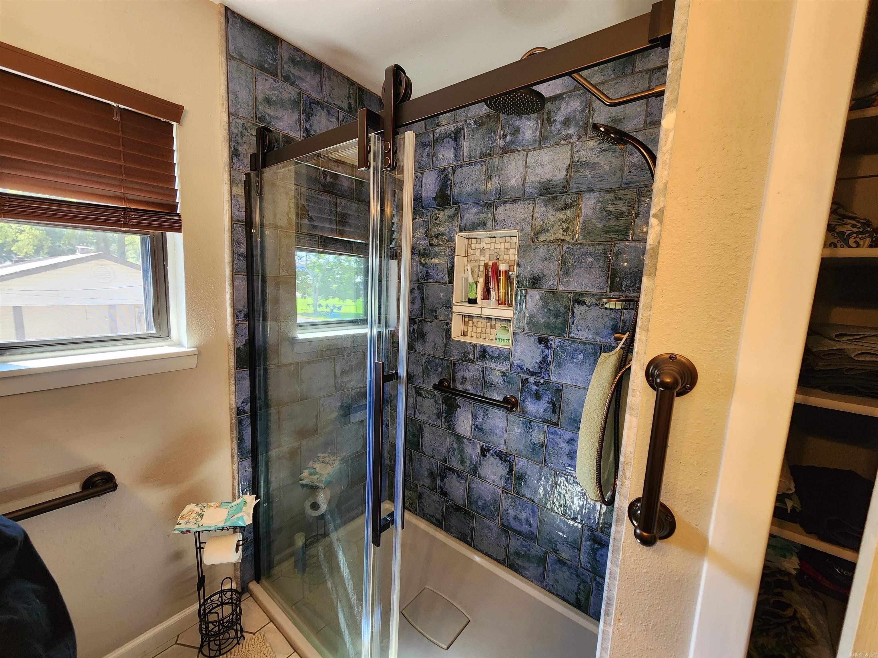 701 N RED Sheridan, AR 72150