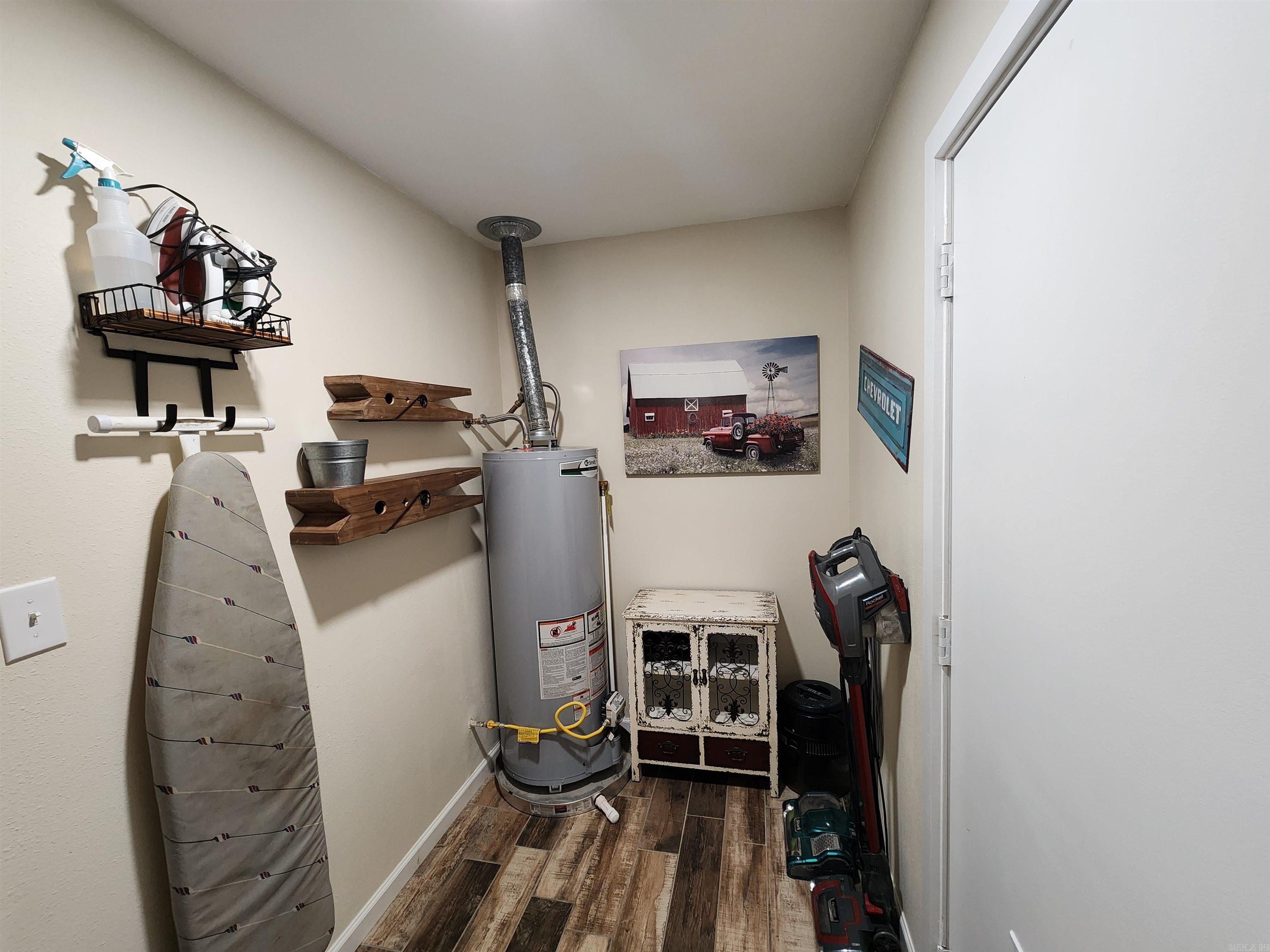 701 N RED Sheridan, AR 72150