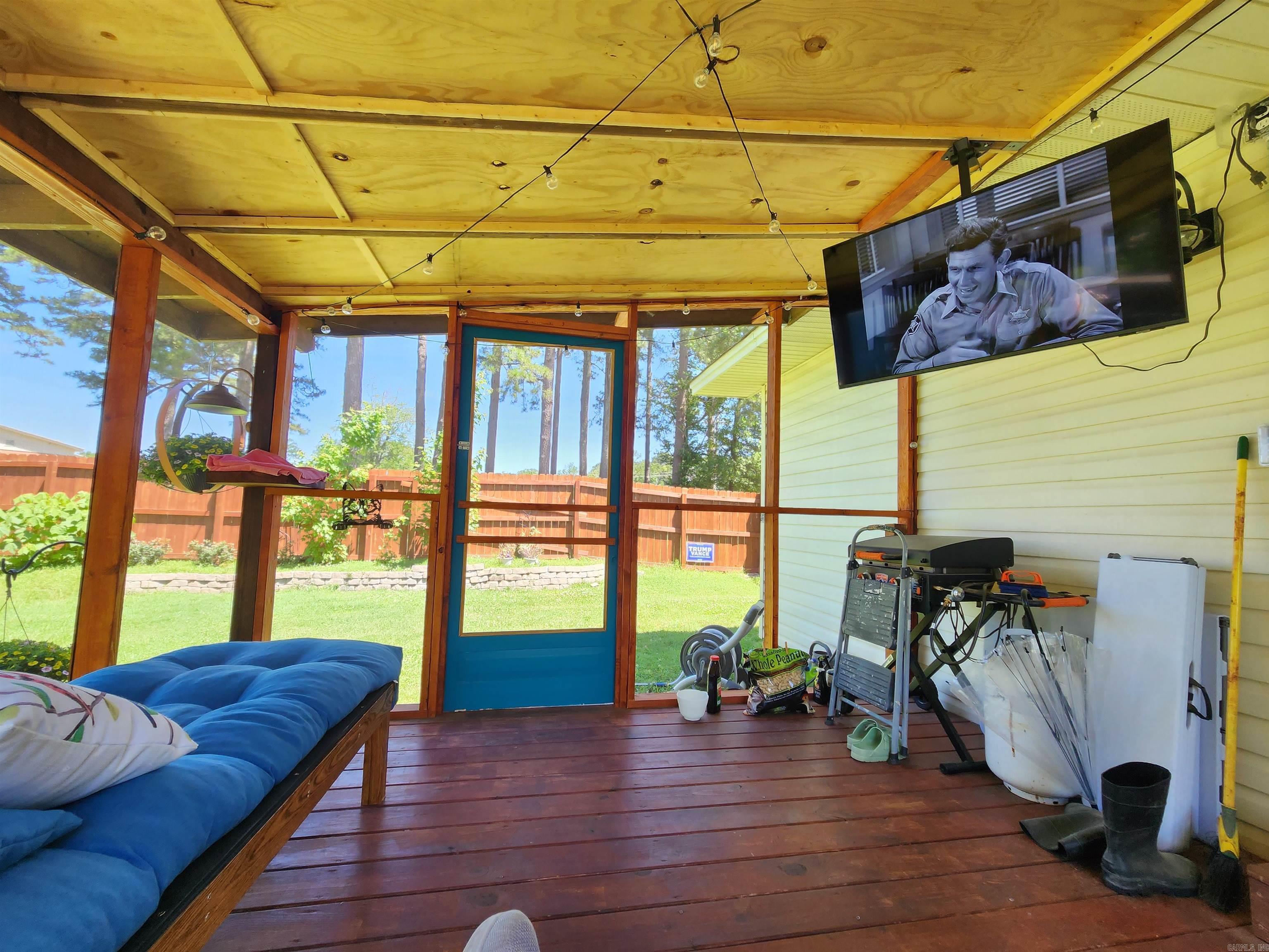 701 N RED Sheridan, AR 72150