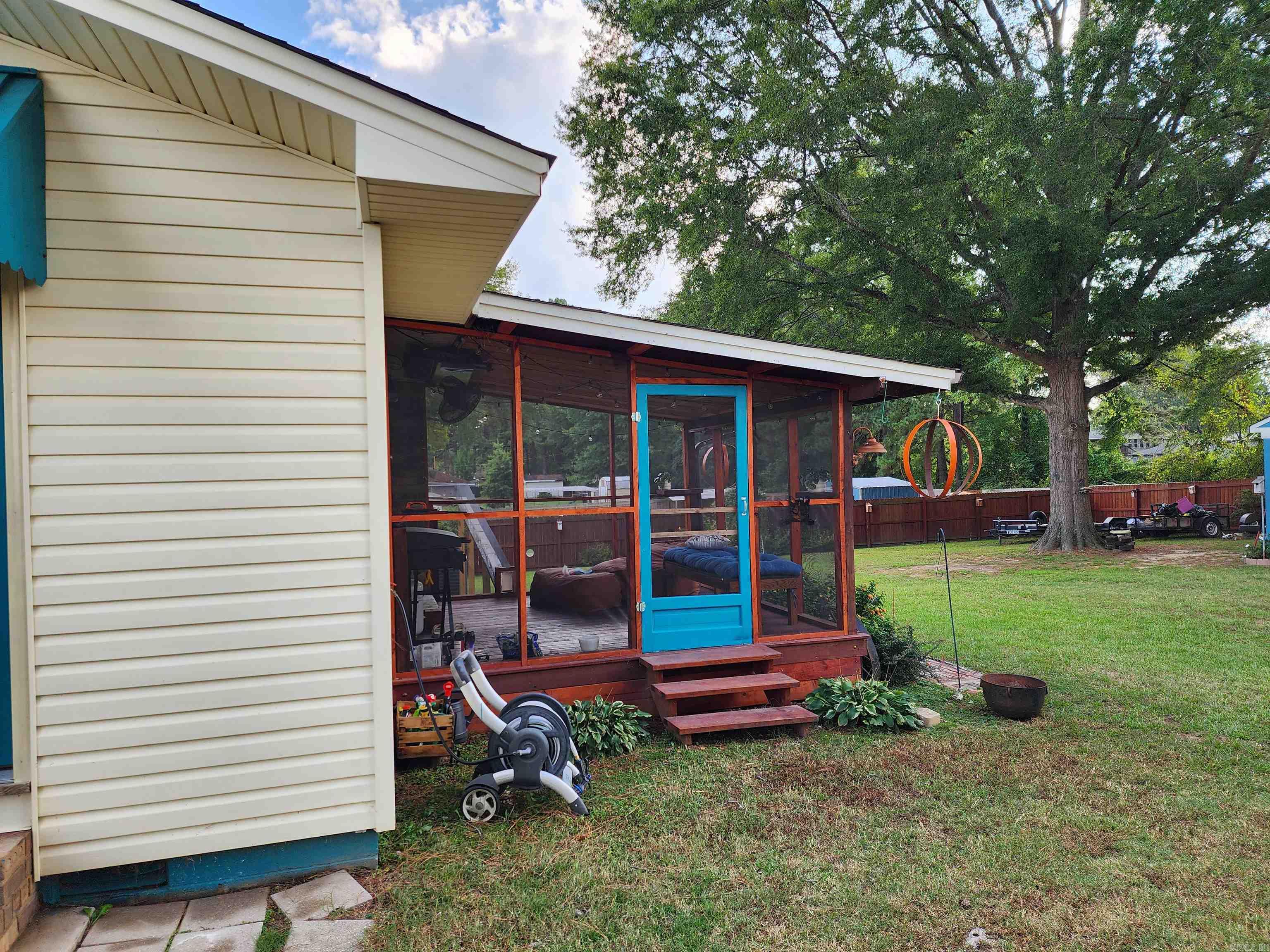 701 N RED Sheridan, AR 72150