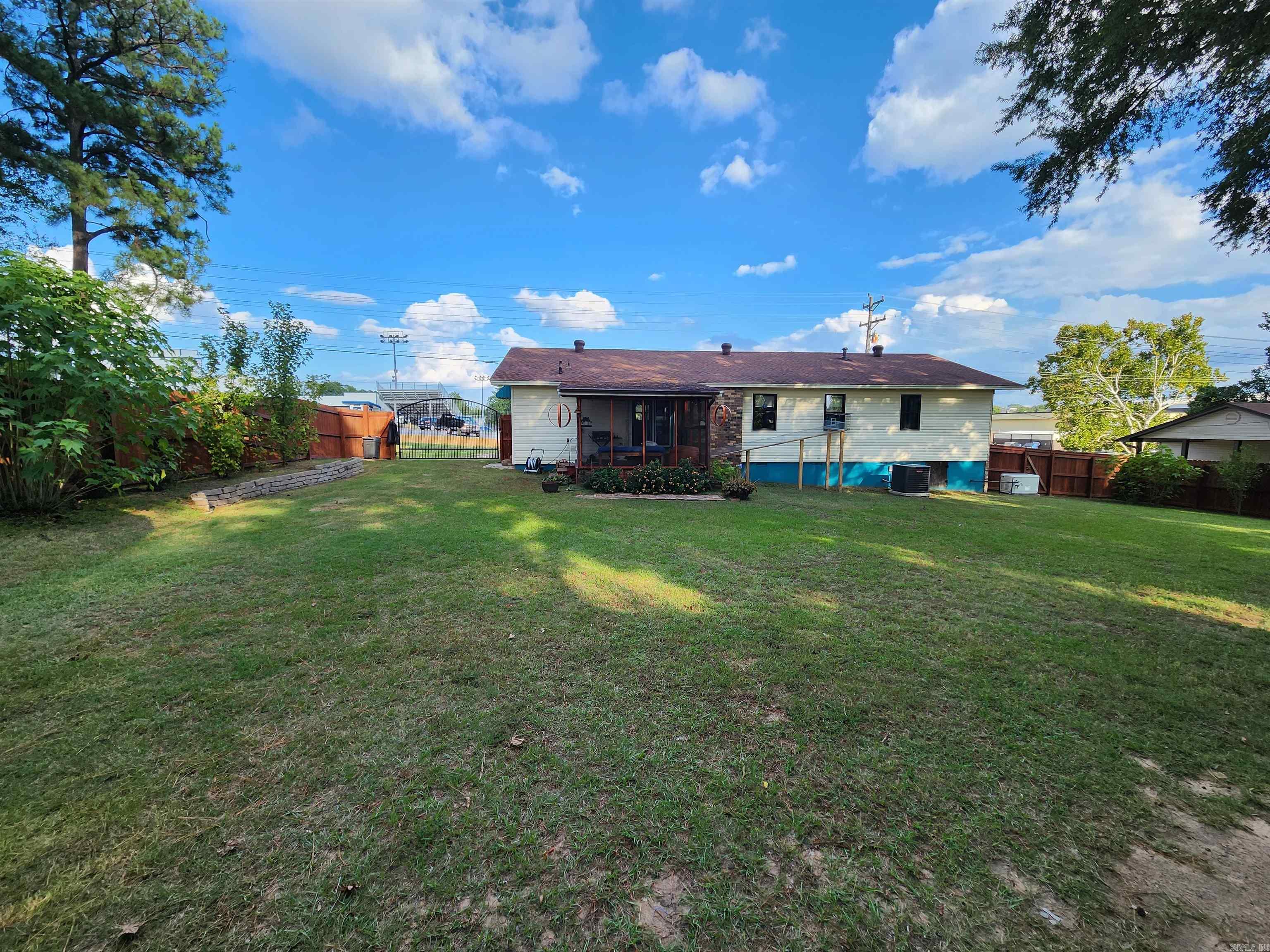 701 N RED Sheridan, AR 72150