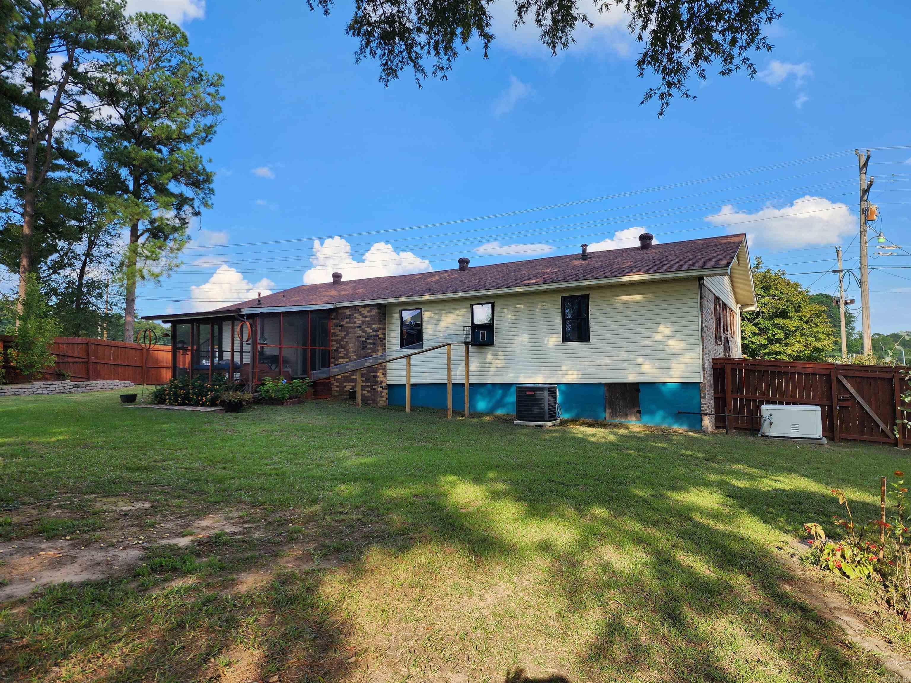 701 N RED Sheridan, AR 72150