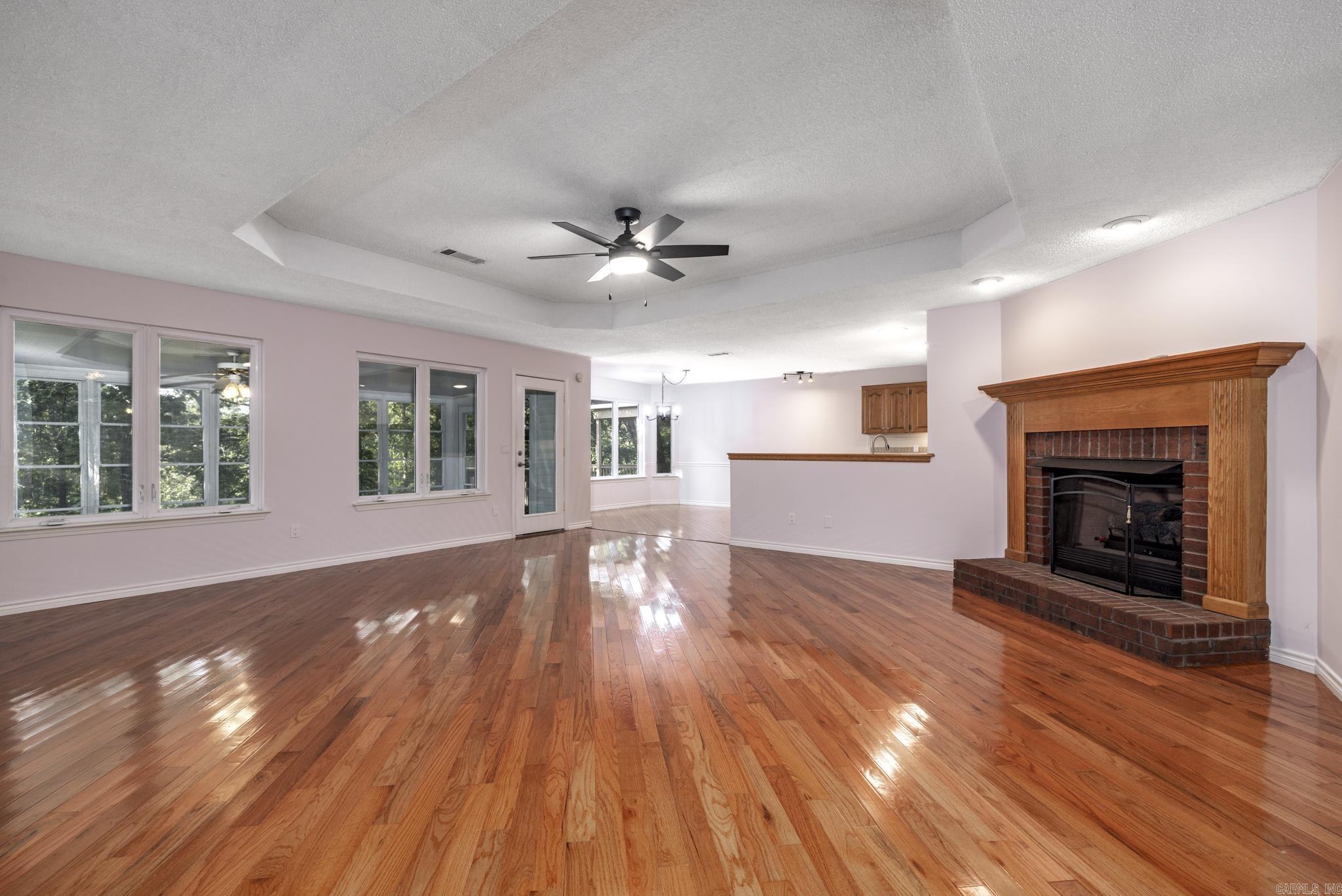 1 Telon  Hot Springs Village, AR