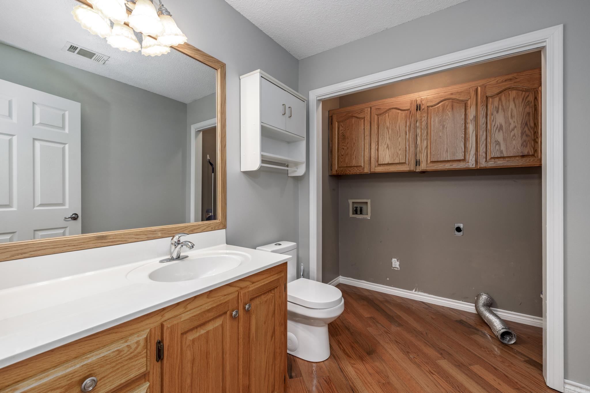 1 Telon  Hot Springs Village, AR