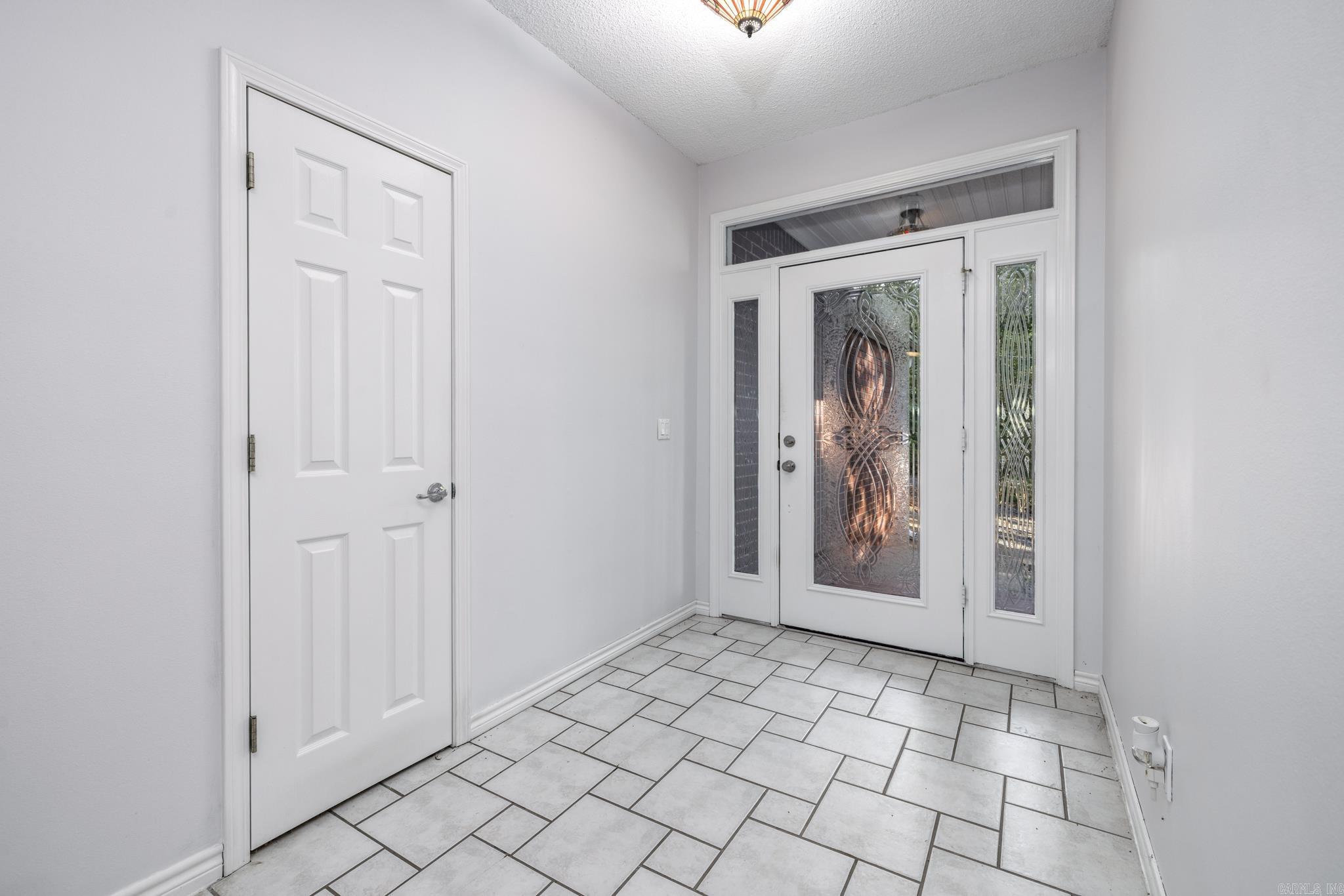 1 Telon  Hot Springs Village, AR