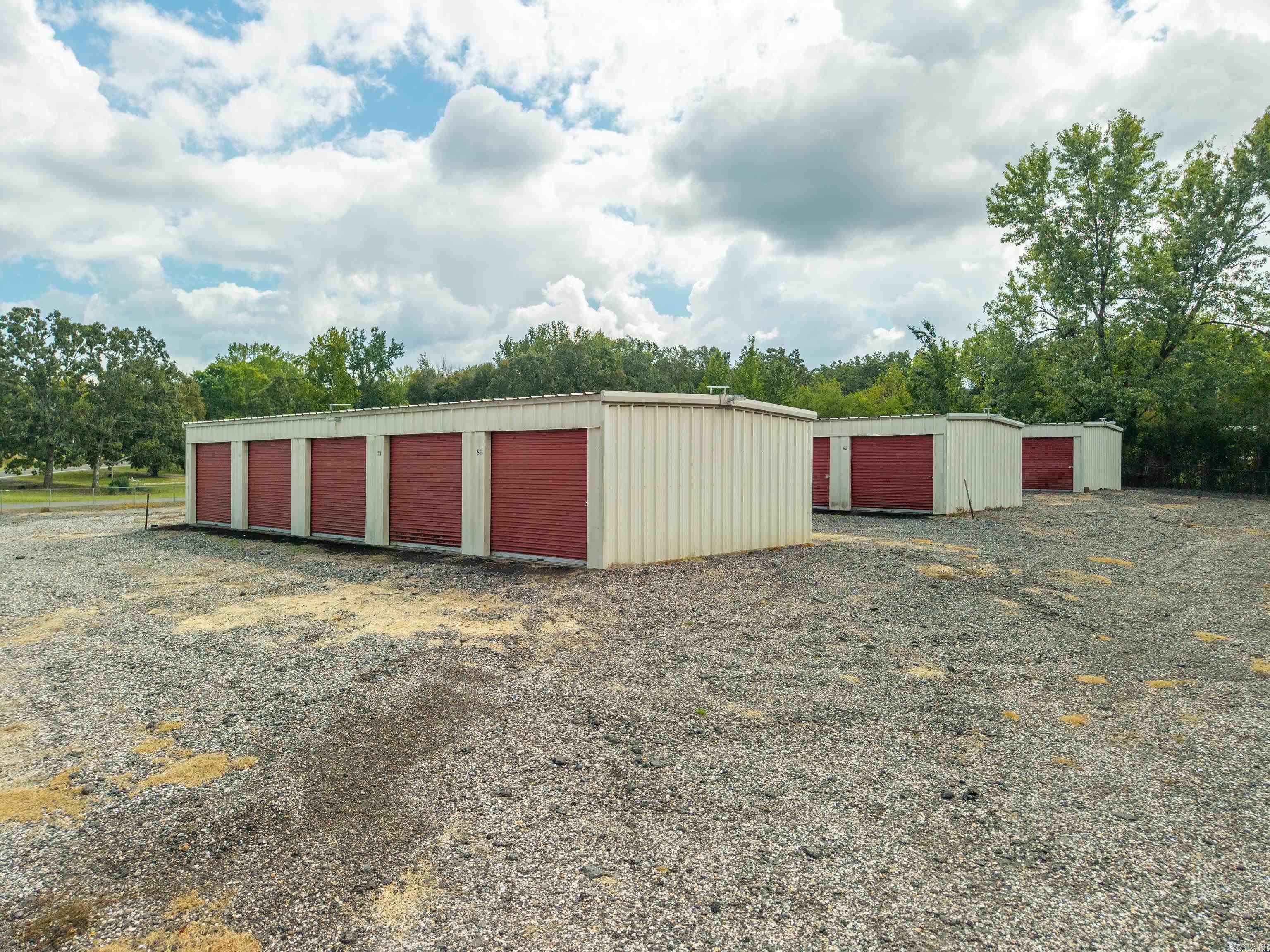 21565 HWY 51  Malvern, AR