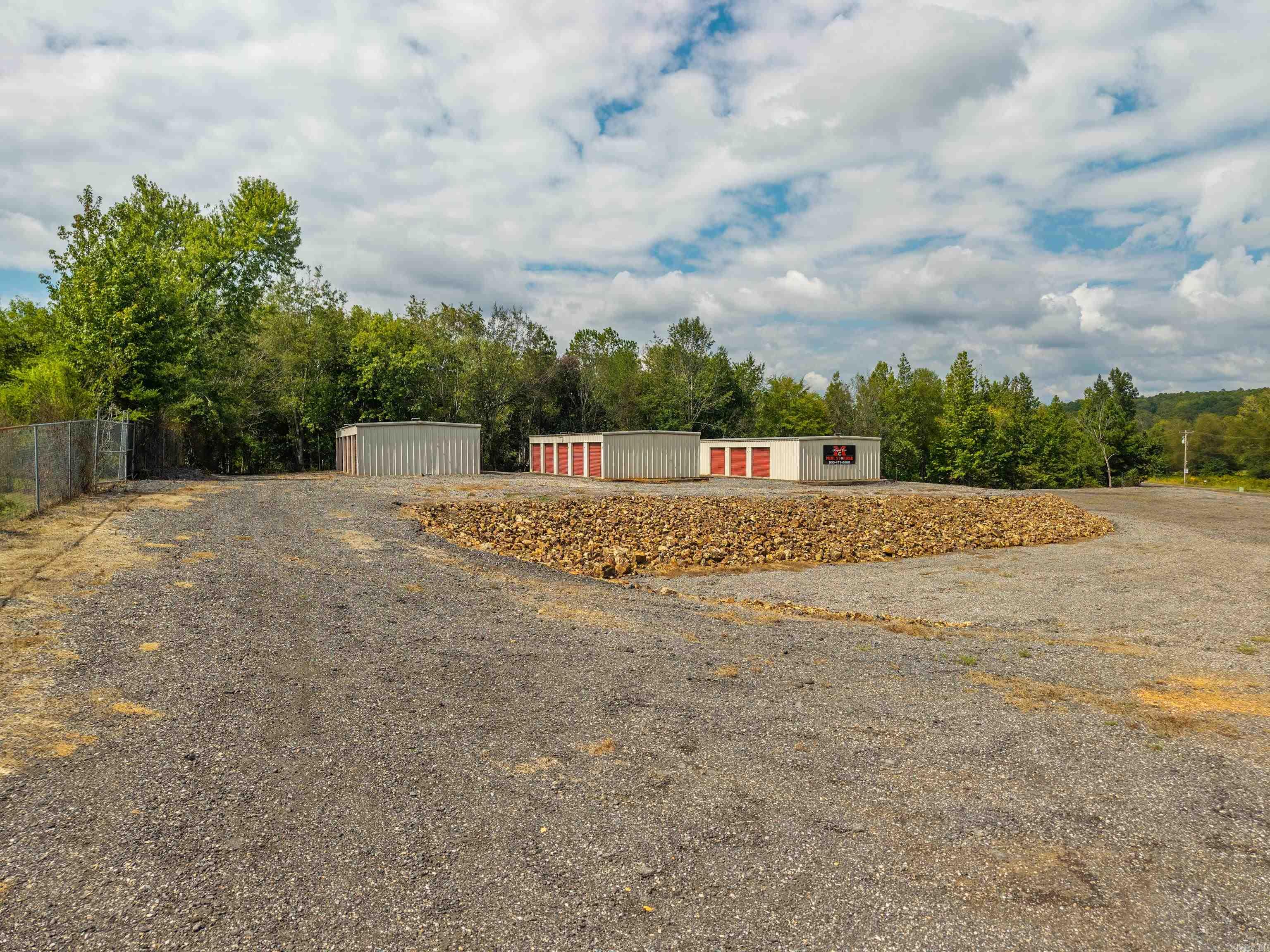 21565 HWY 51  Malvern, AR