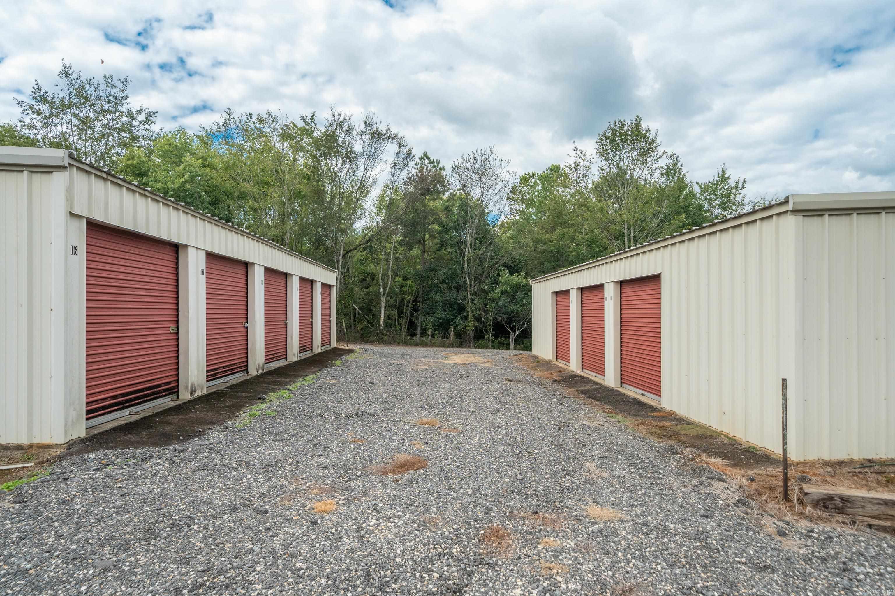 21565 HWY 51  Malvern, AR