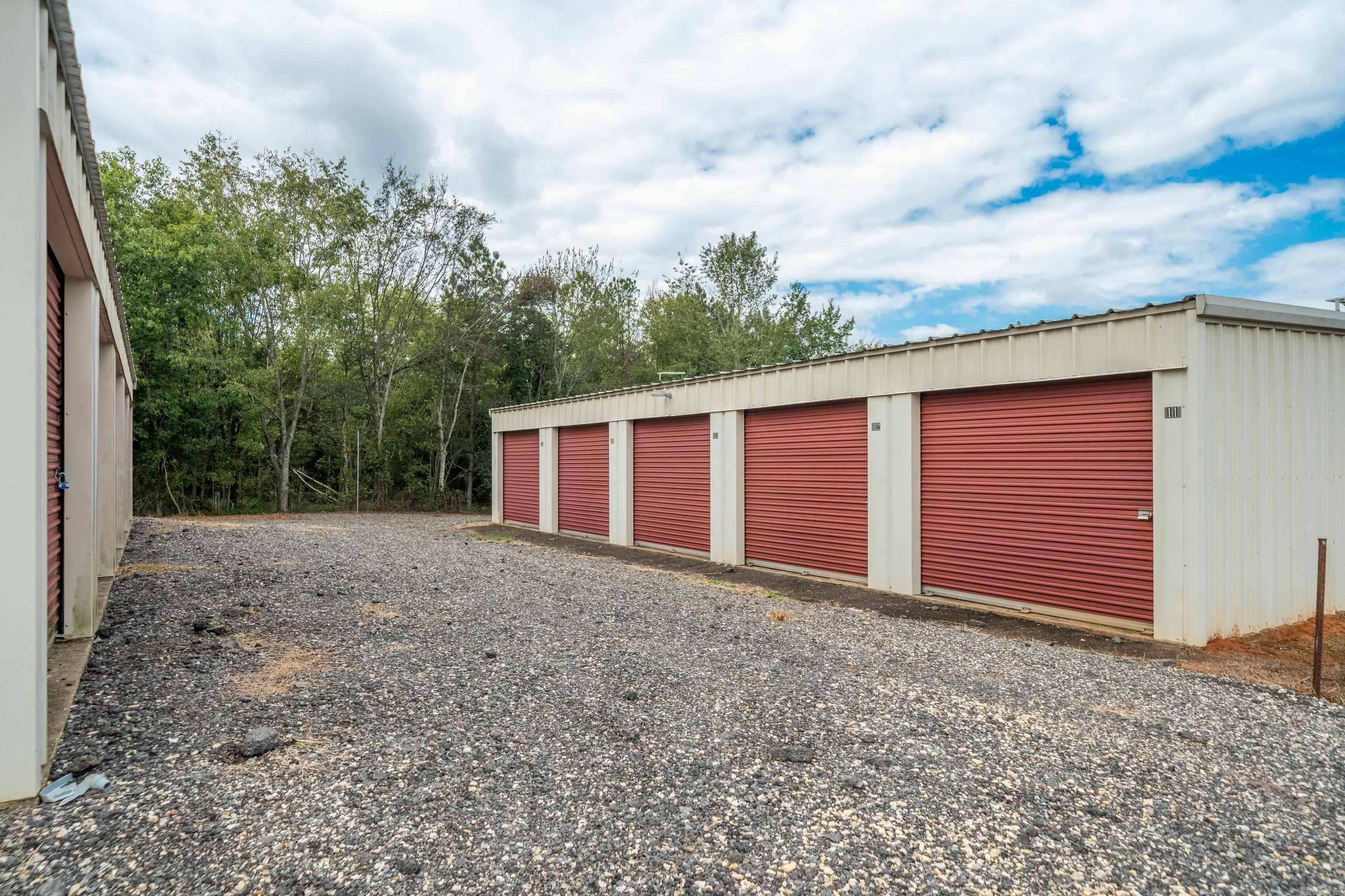 21565 HWY 51  Malvern, AR