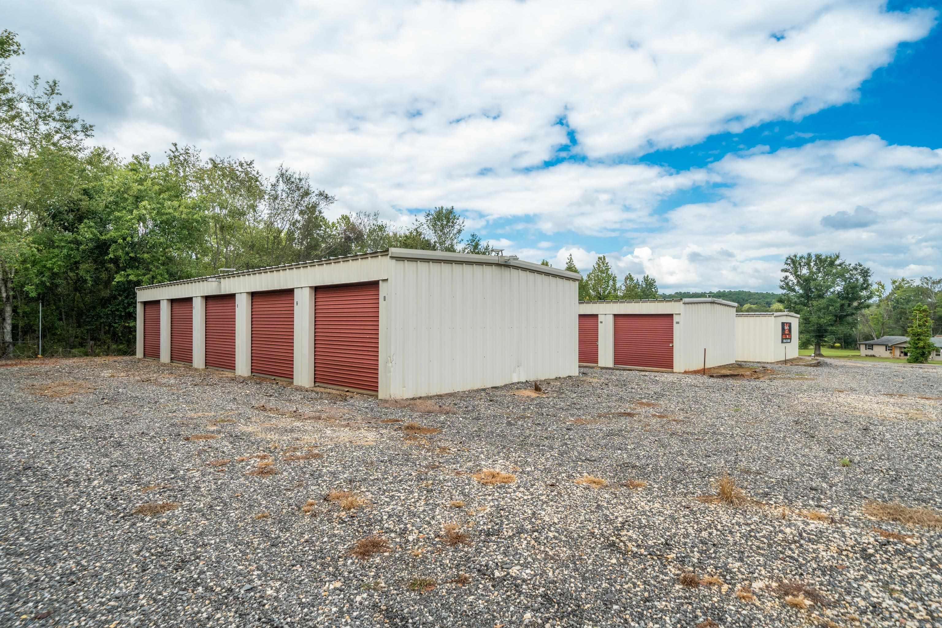 21565 HWY 51  Malvern, AR