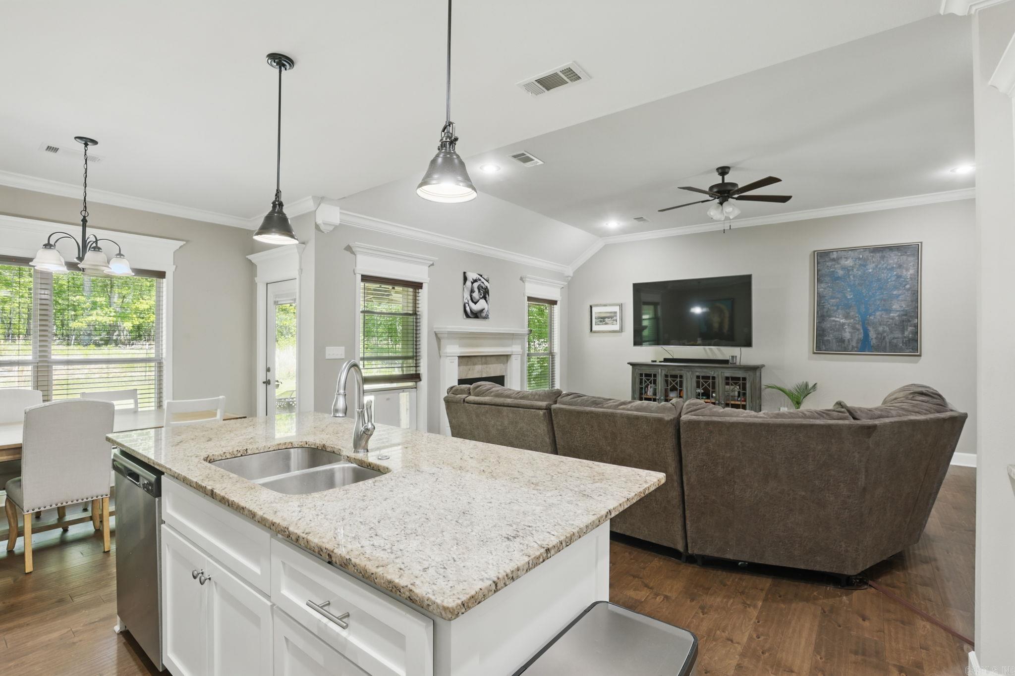 544 Reuben Drive Alexander, AR 72002