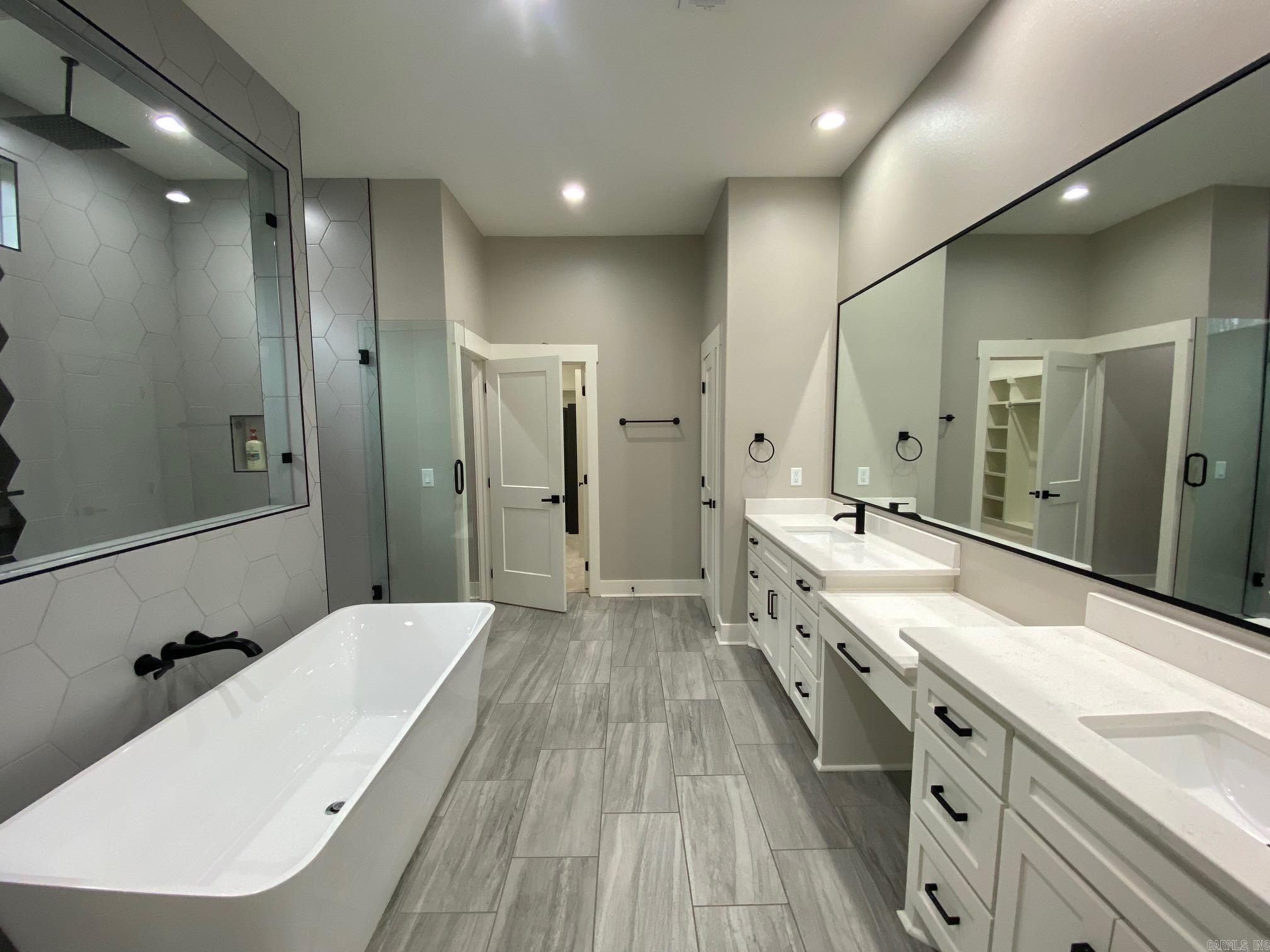 8616 Congo Road Benton, AR 72019