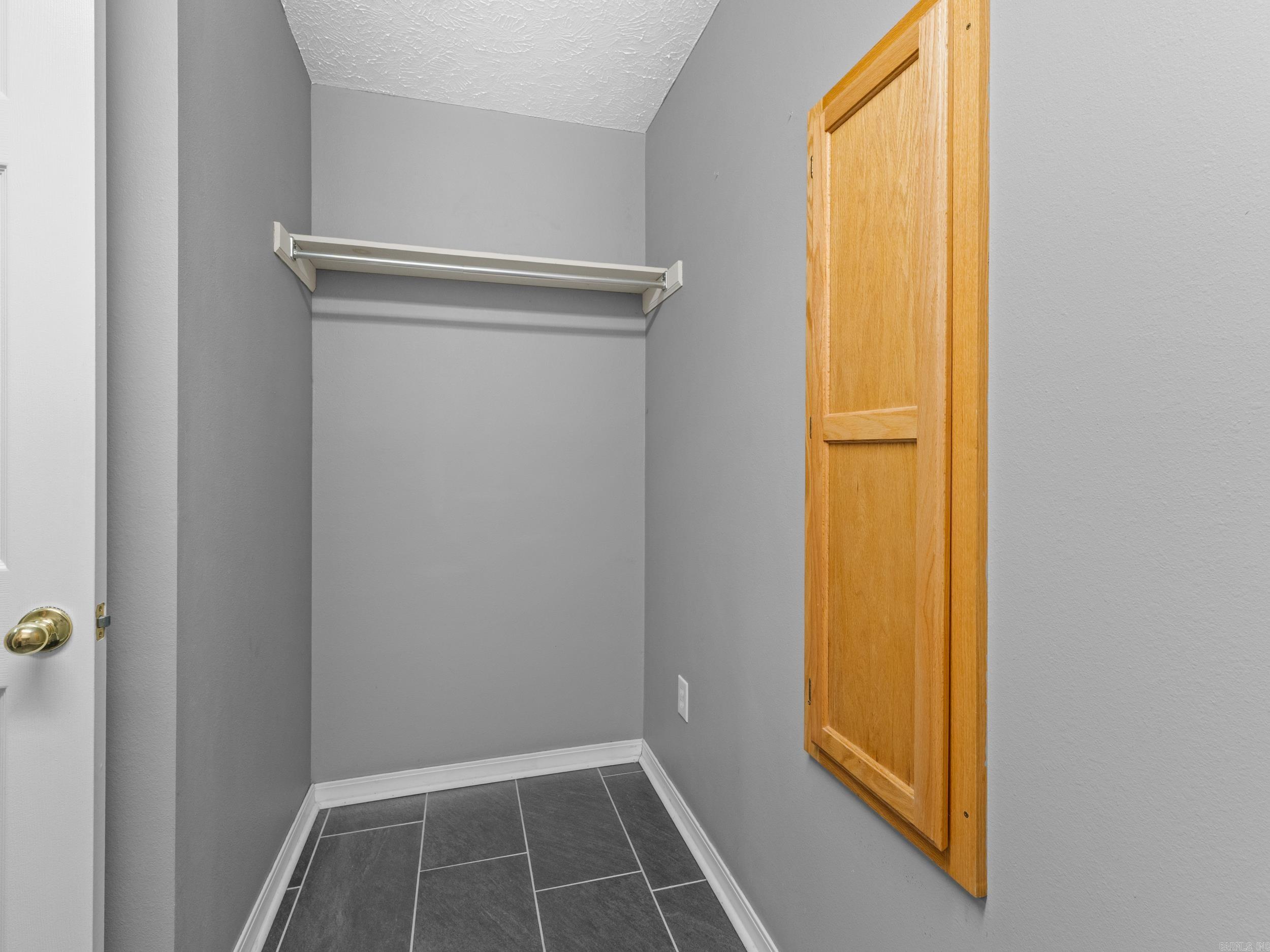 380 Apple Hill Road Austin, AR 72007