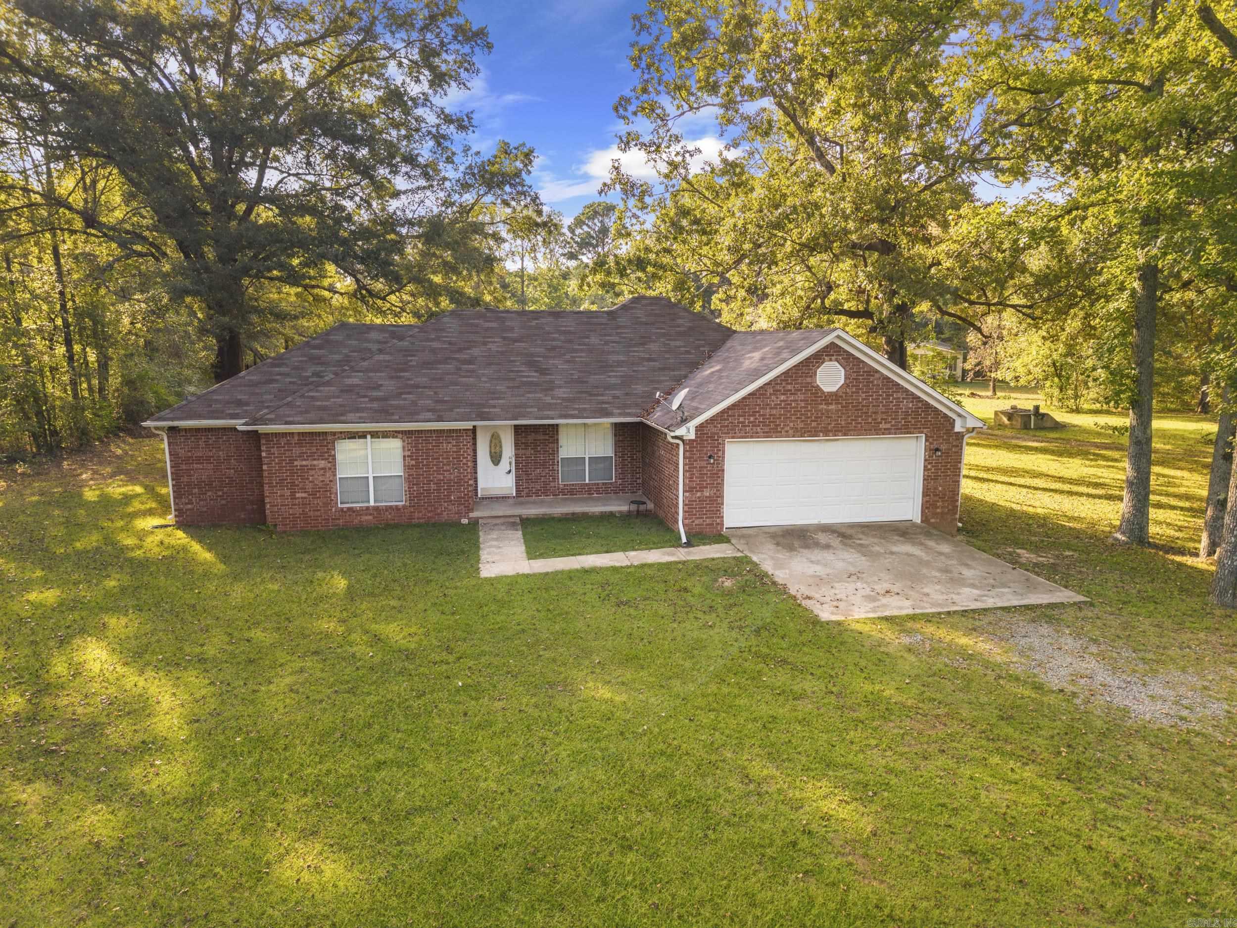 380 Apple Hill Road Austin, AR 72007