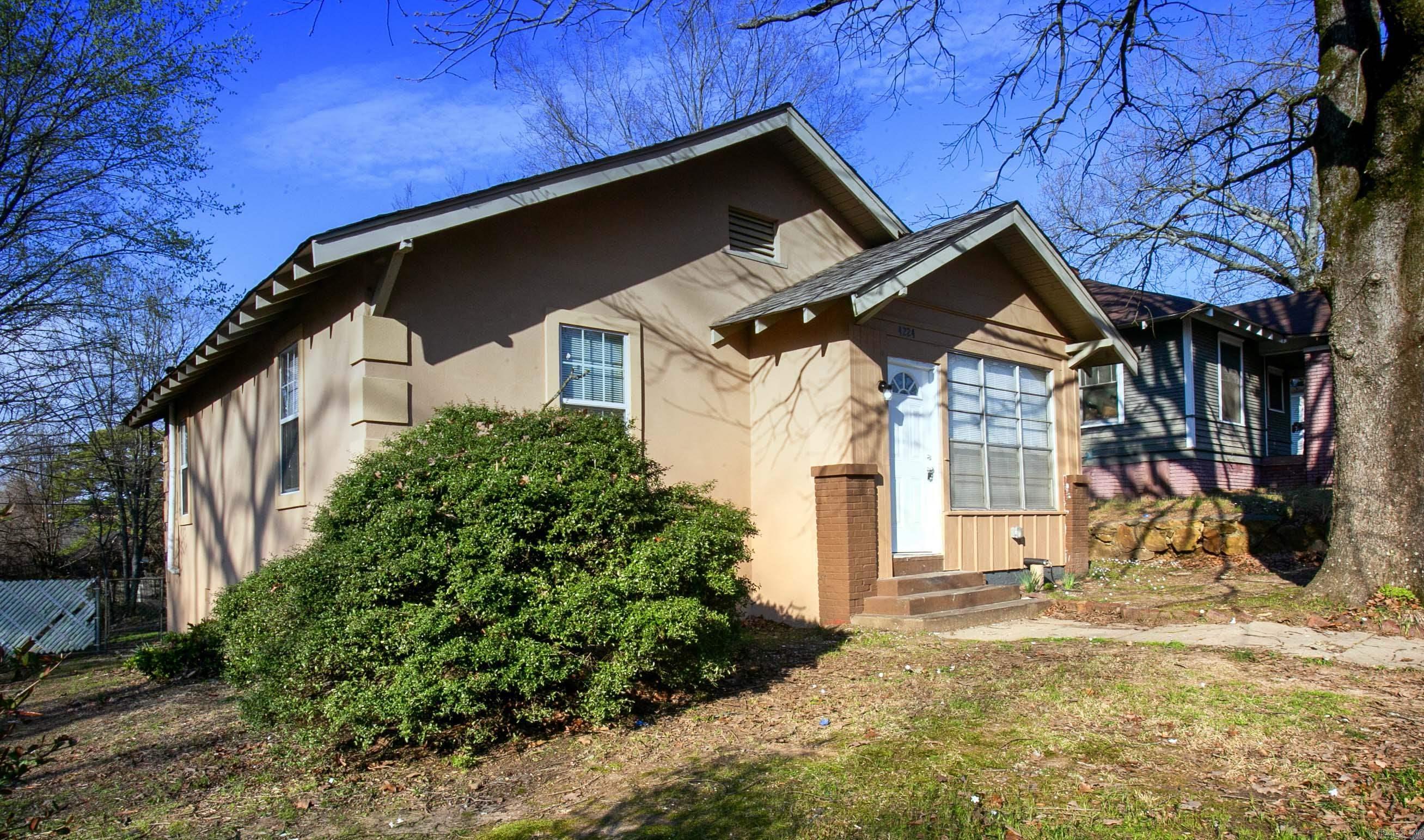 4224 W 16th  Little Rock, AR