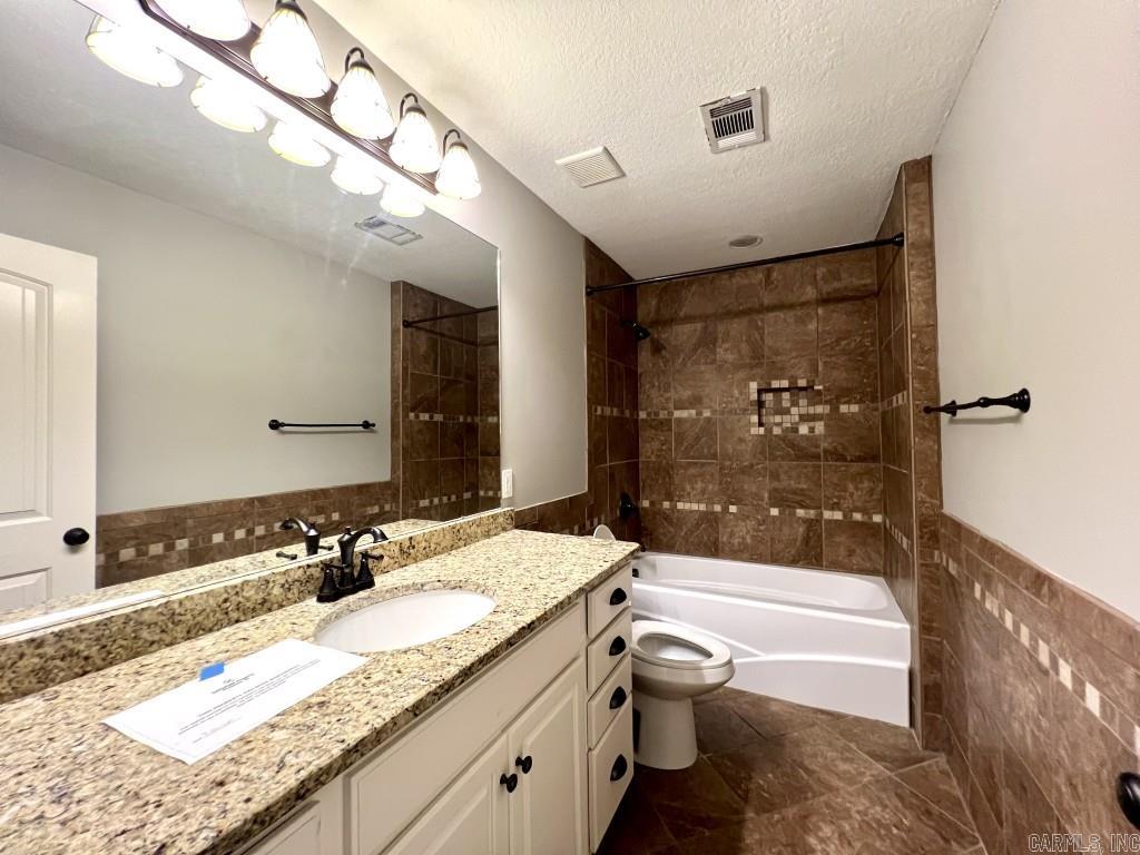 809 Gloucester Close  Jonesboro, AR