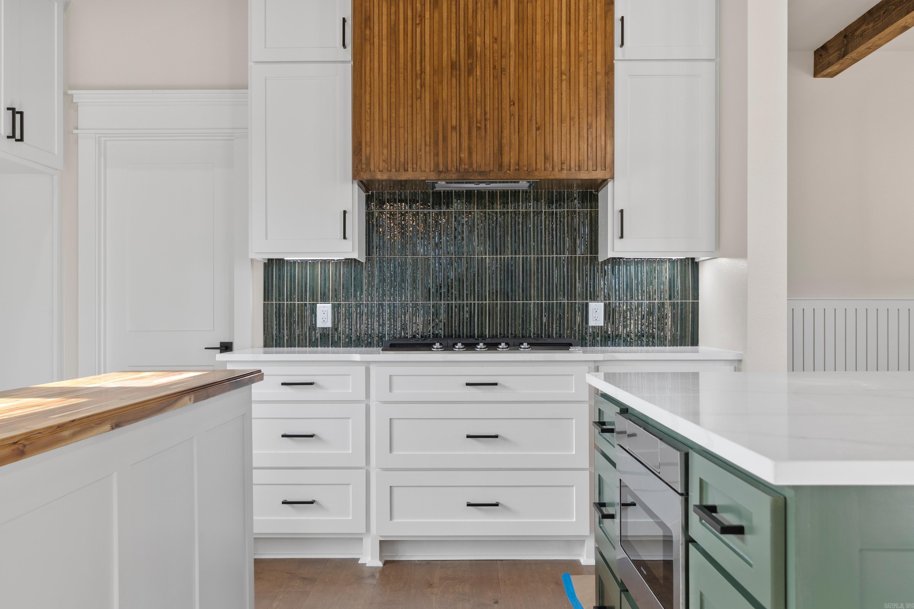 9 Manzanares Hot Springs Village, AR 71909