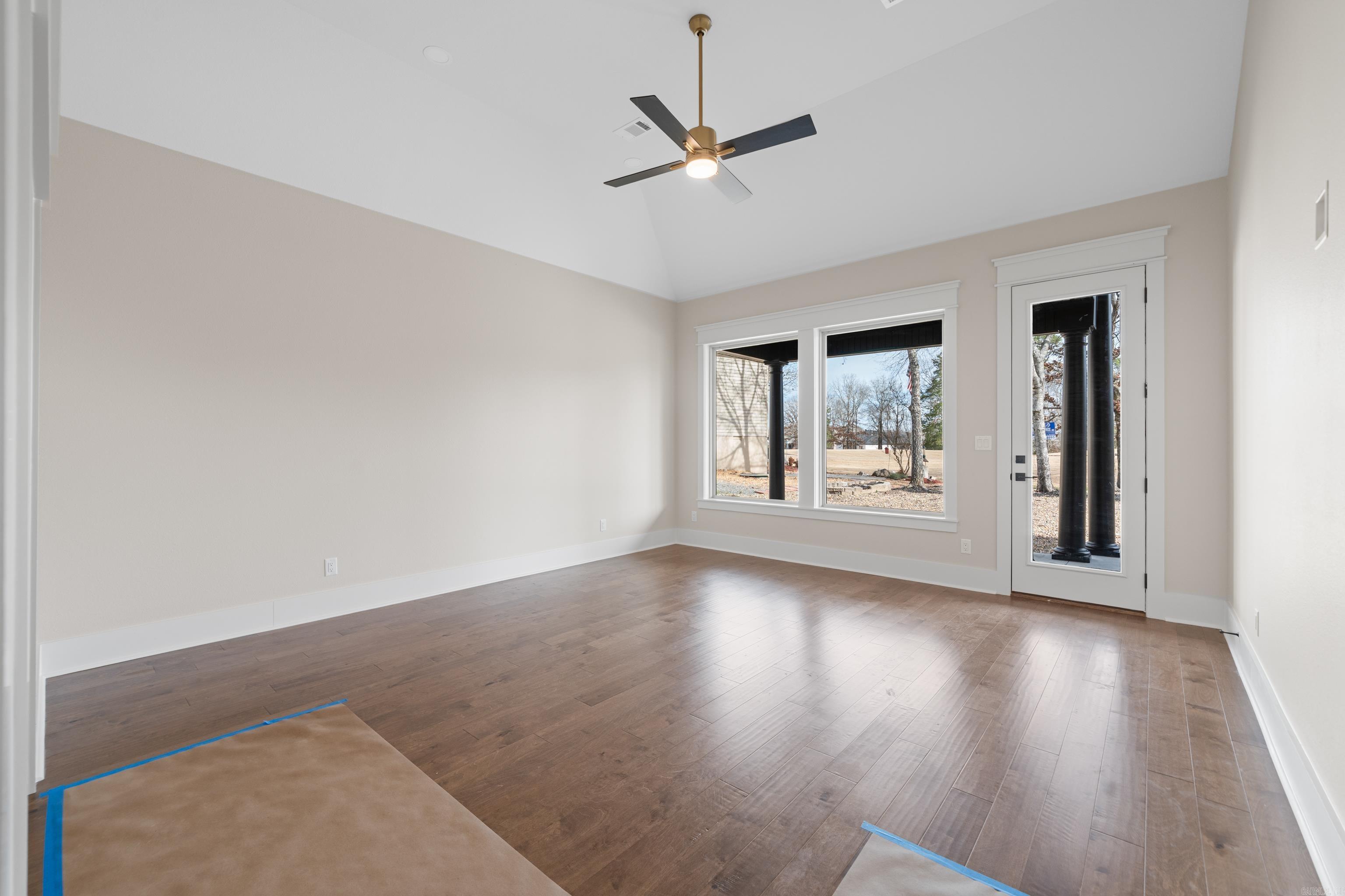 9 Manzanares Hot Springs Village, AR 71909