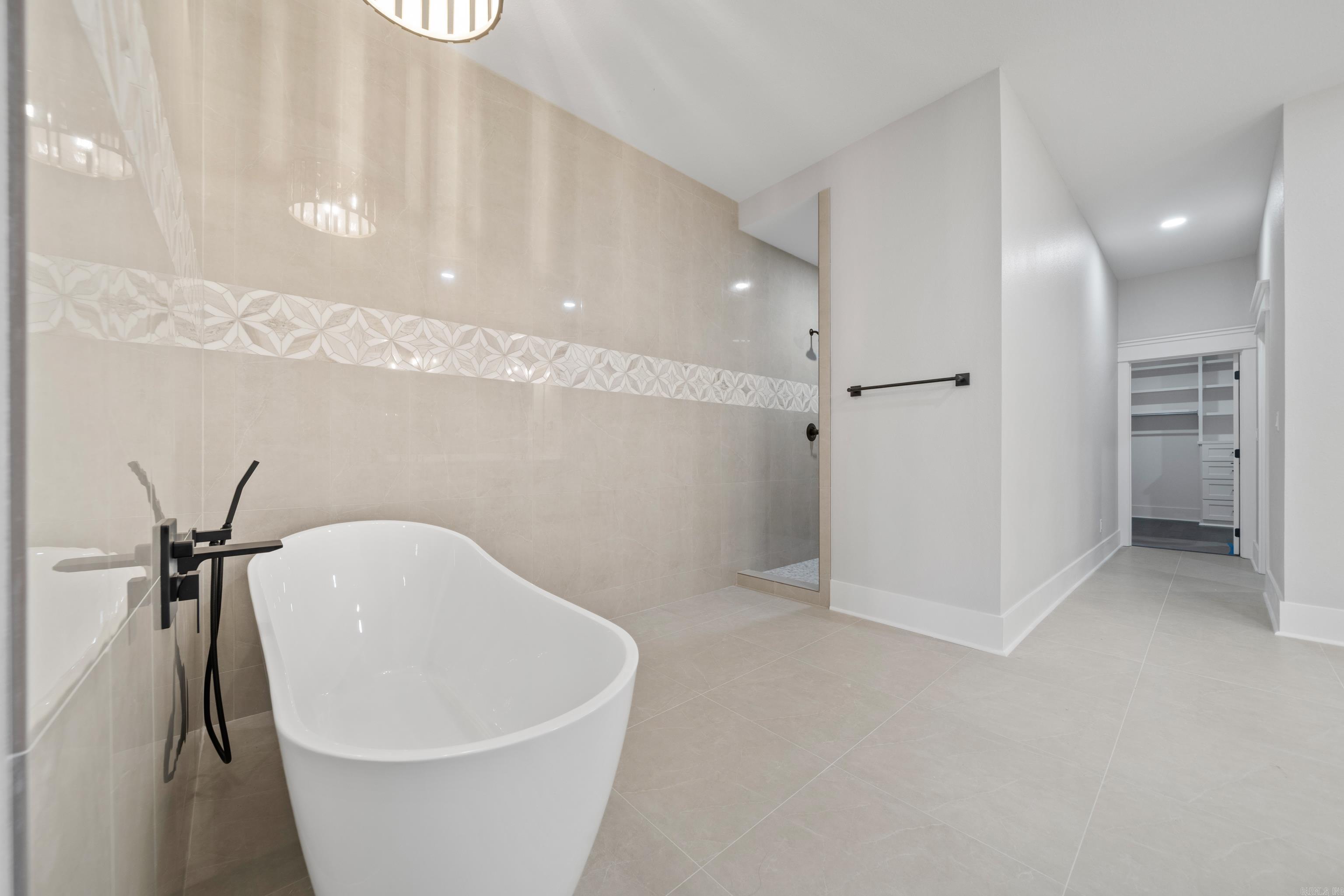 9 Manzanares Hot Springs Village, AR 71909