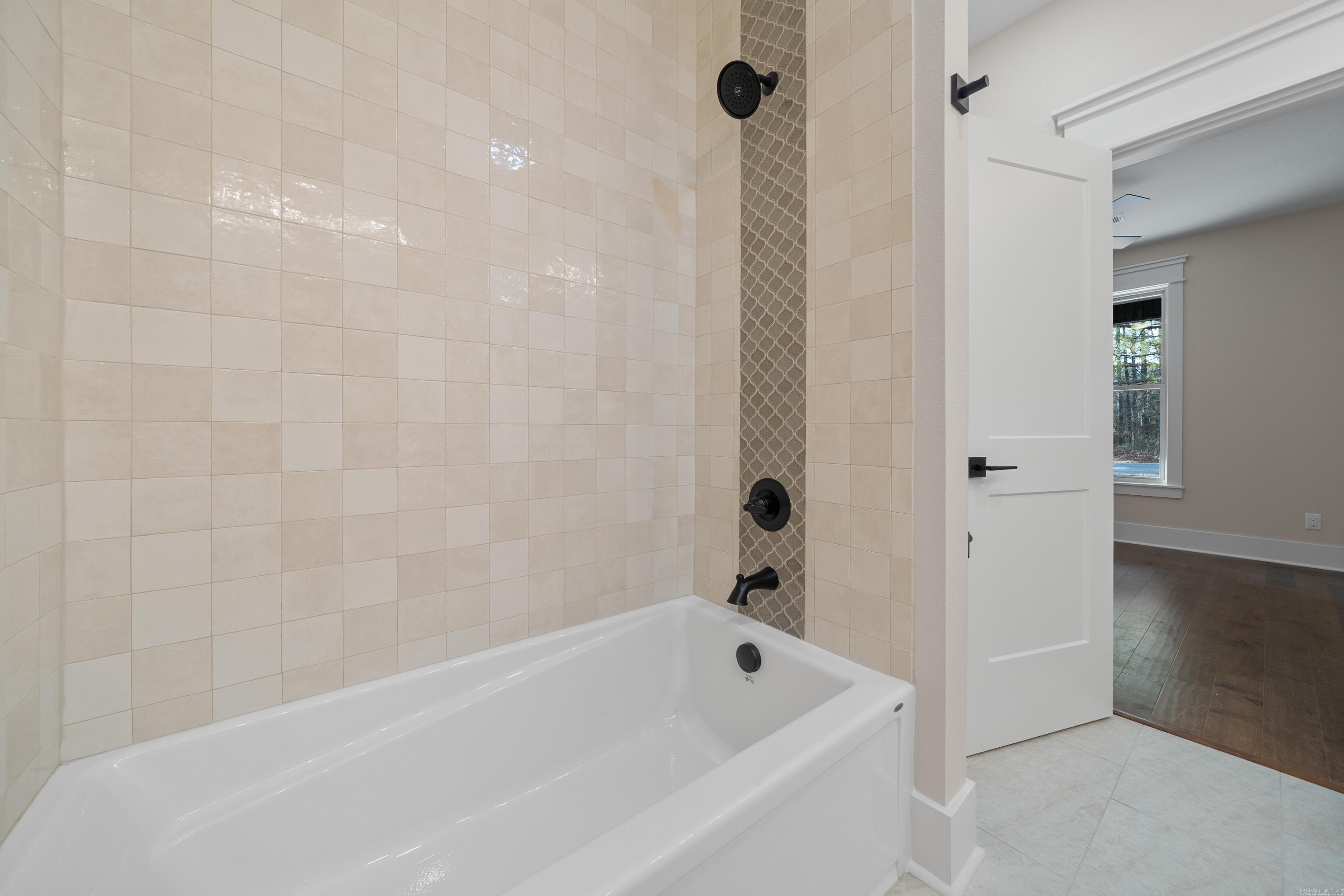 9 Manzanares Hot Springs Village, AR 71909