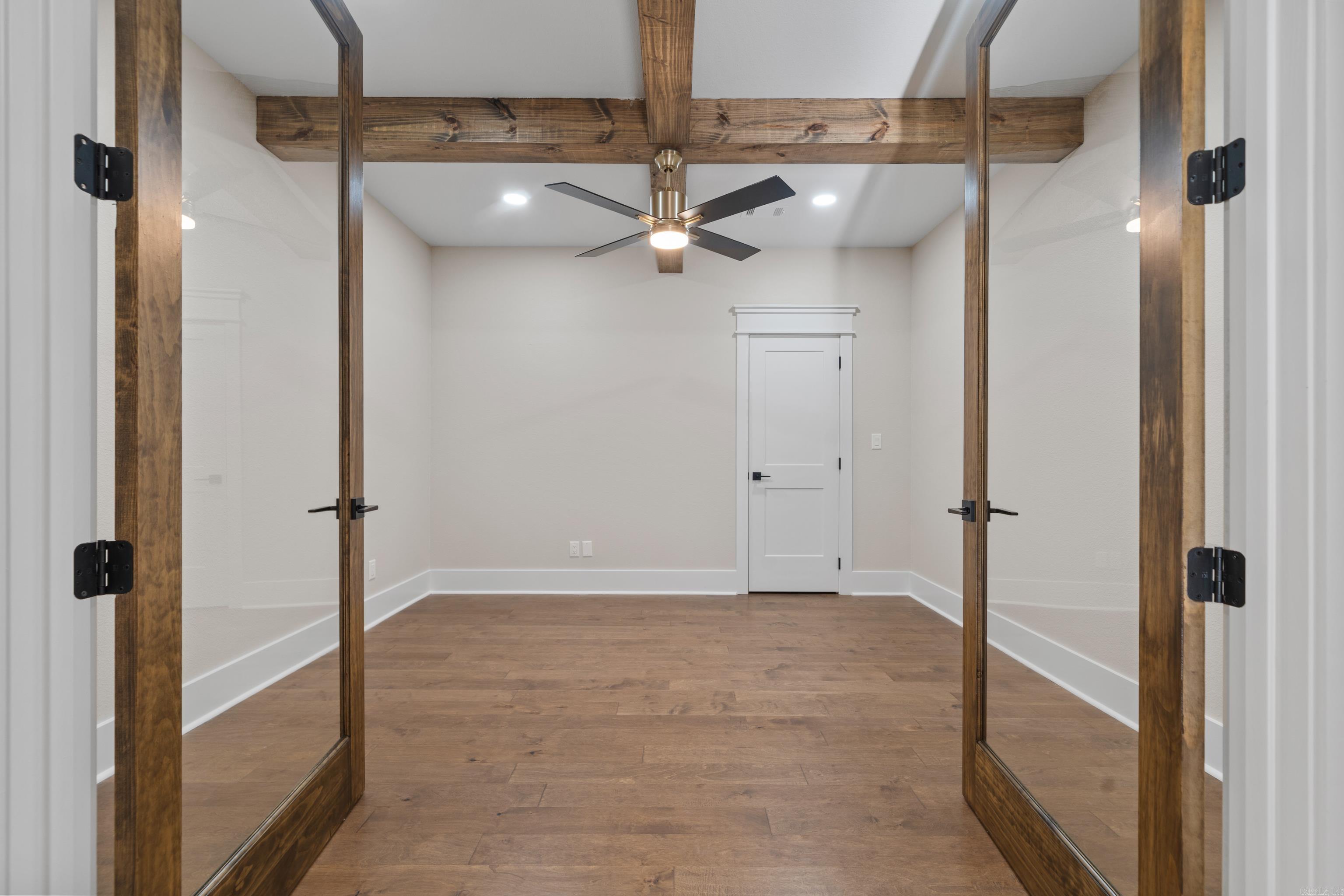 9 Manzanares Hot Springs Village, AR 71909