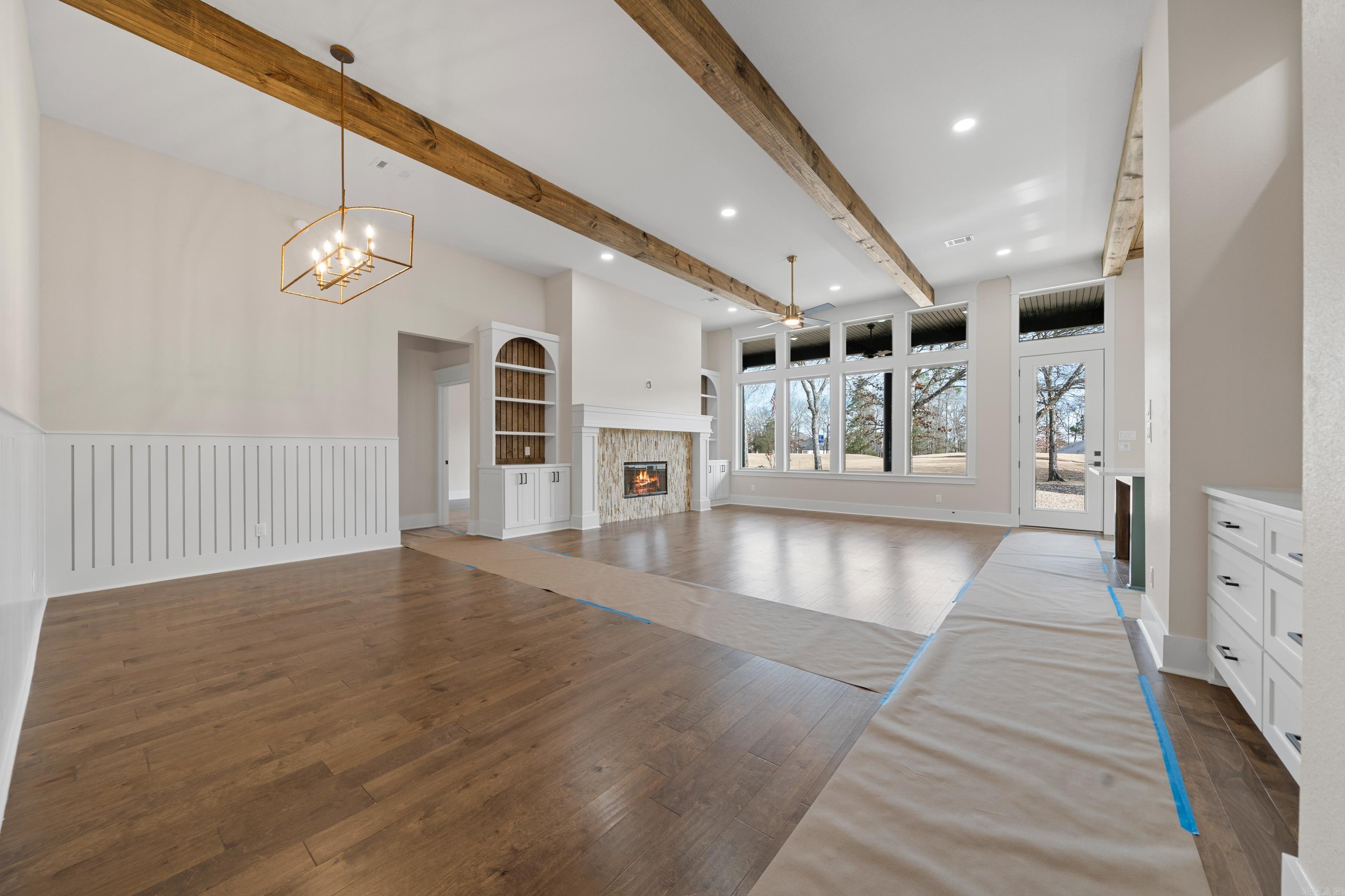 9 Manzanares Hot Springs Village, AR 71909