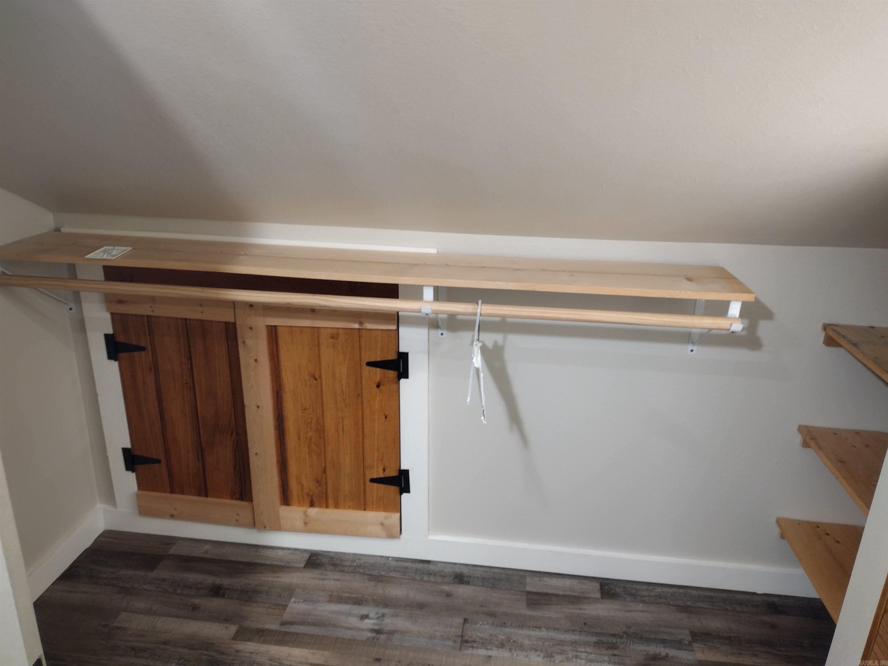 30121 HWy 263 N  Mountain View, AR