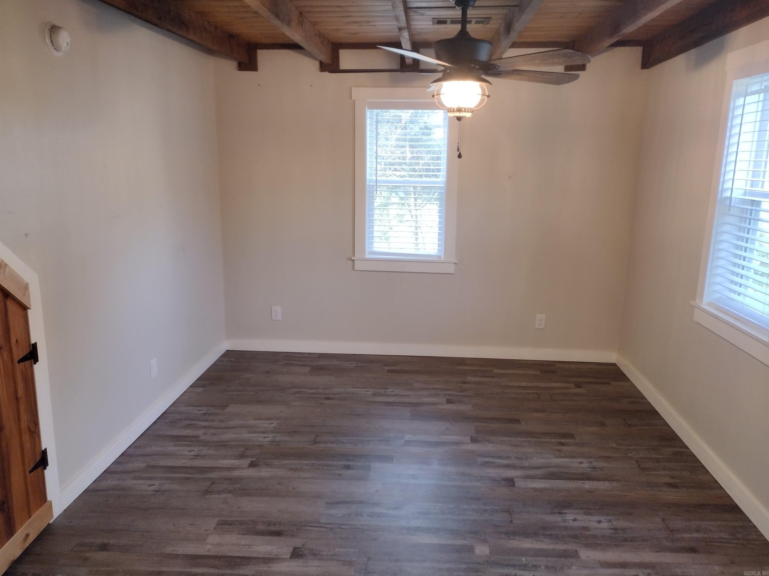 30121 HWy 263 N  Mountain View, AR