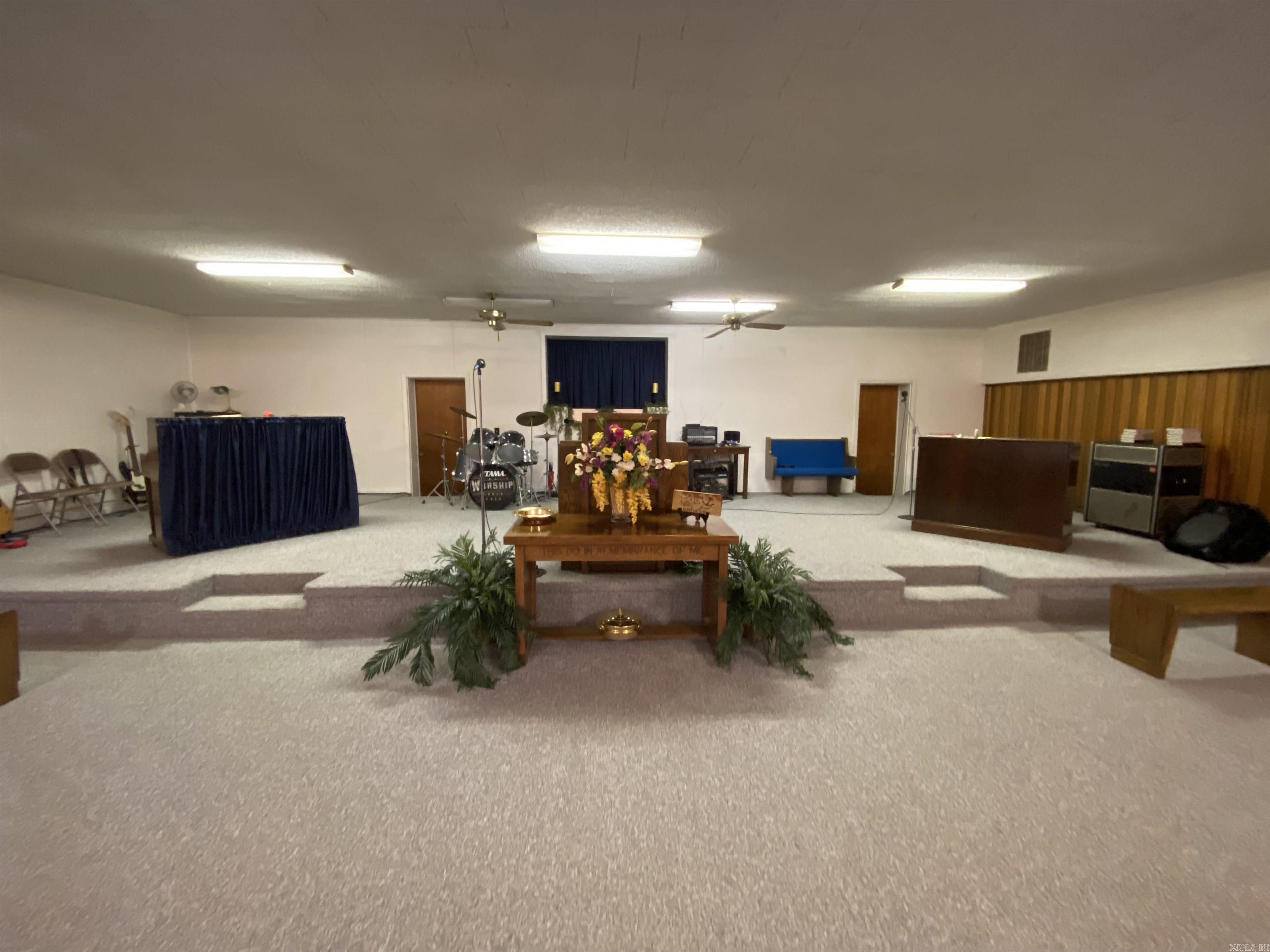 261 N Pine  Trumann, AR