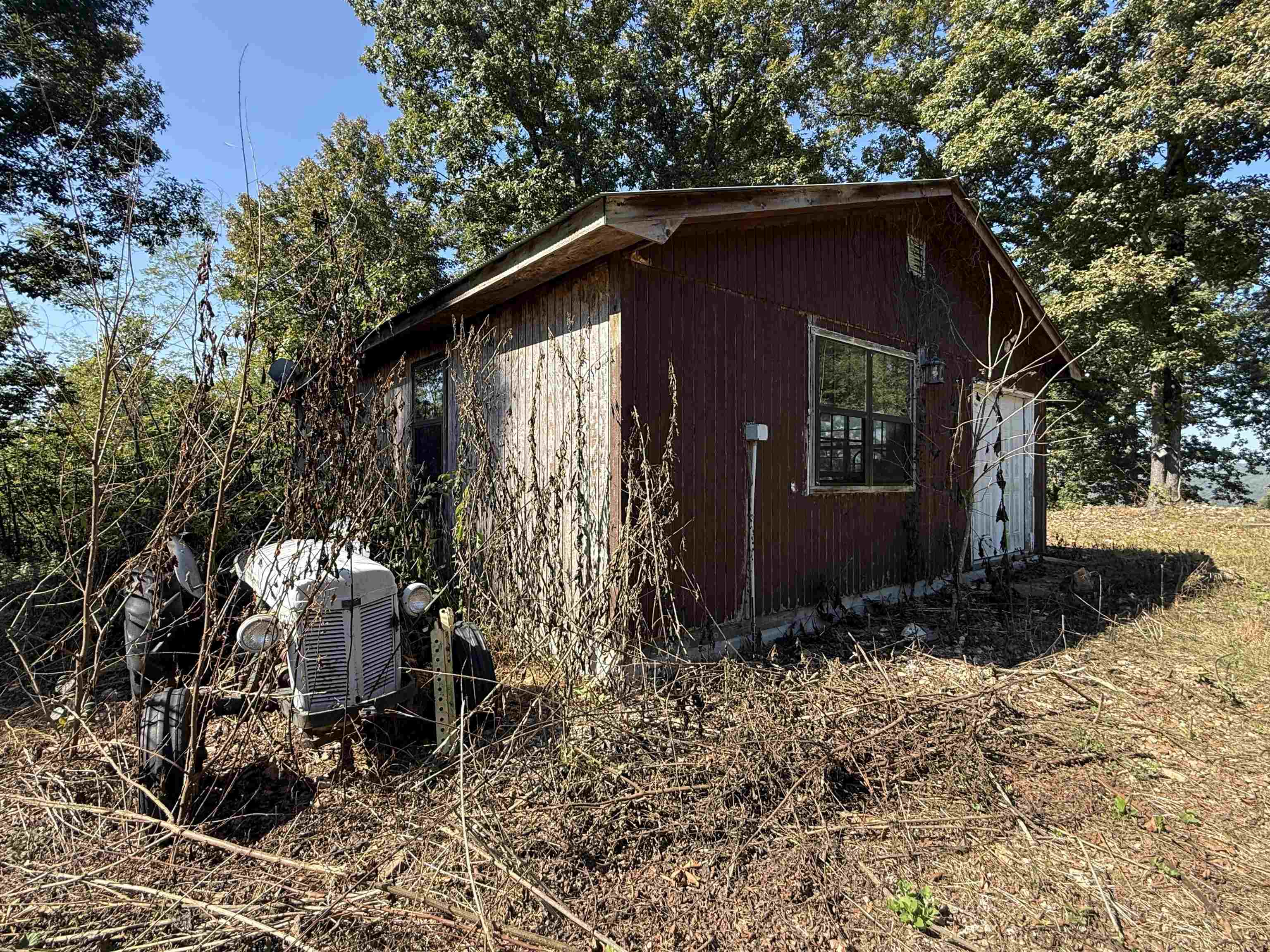 115A Greasy Bottom Road  Melbourne, AR