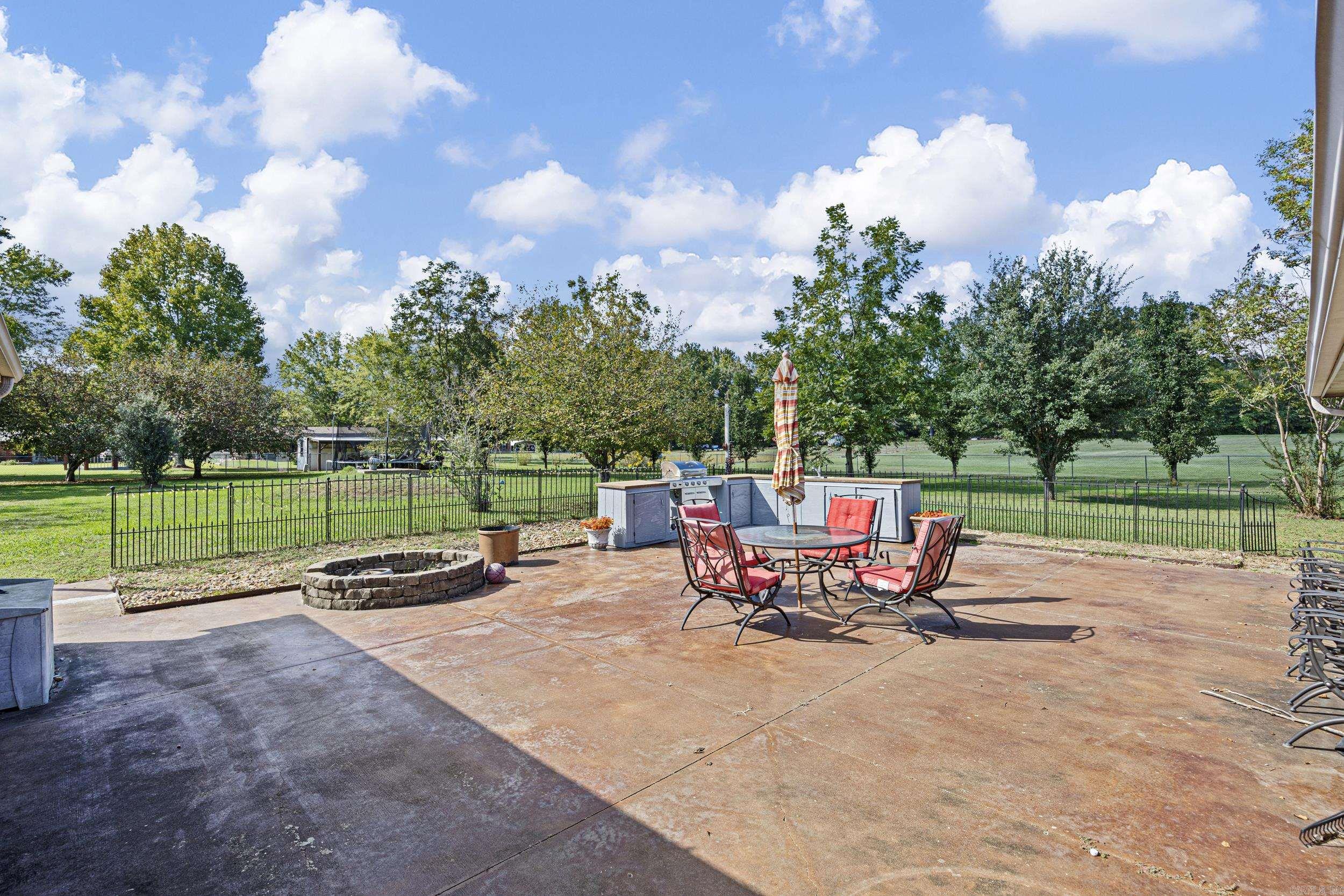 806 Avenue 8 SE  Atkins, AR