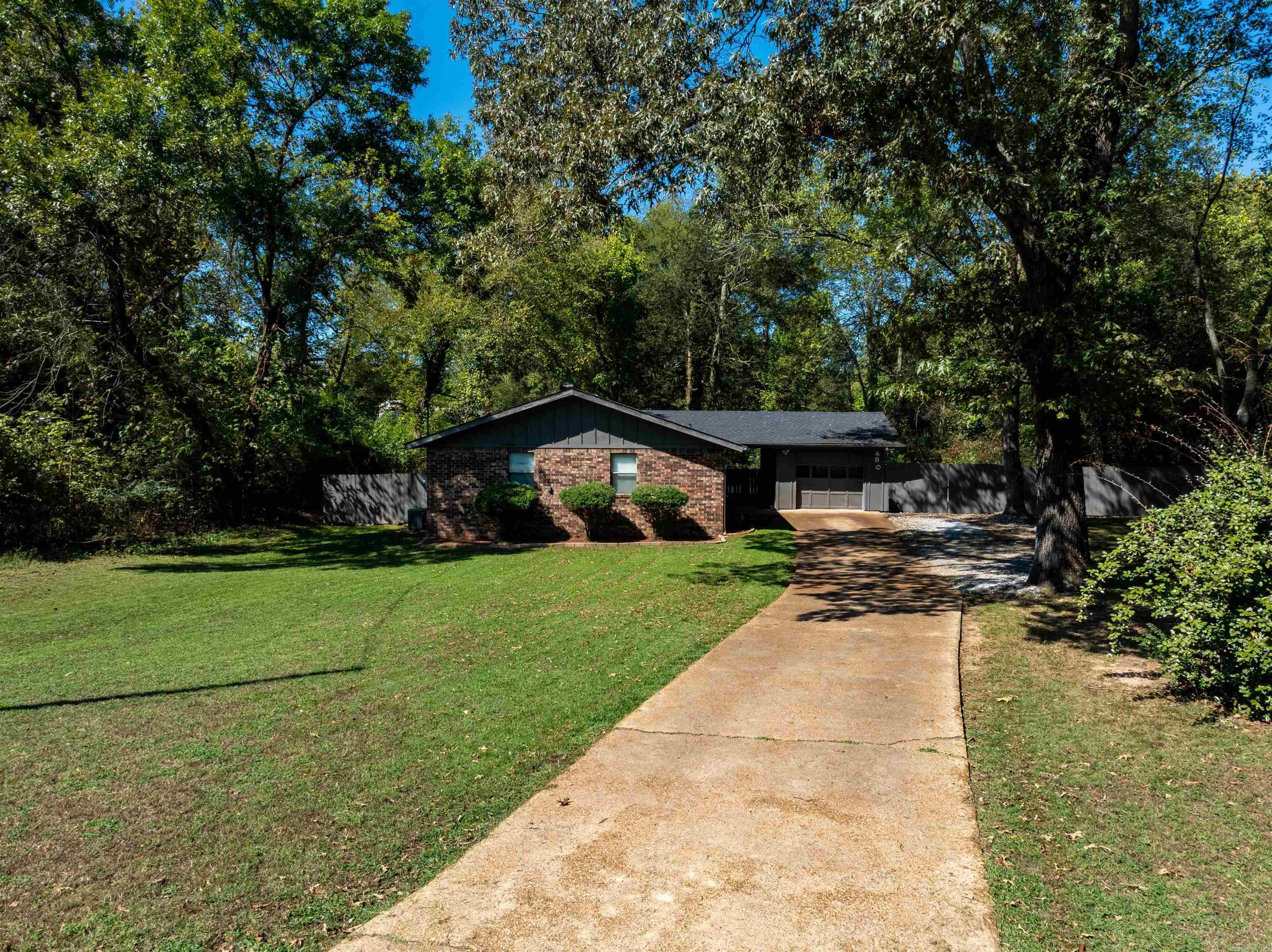 480 Hawkins  Batesville, AR