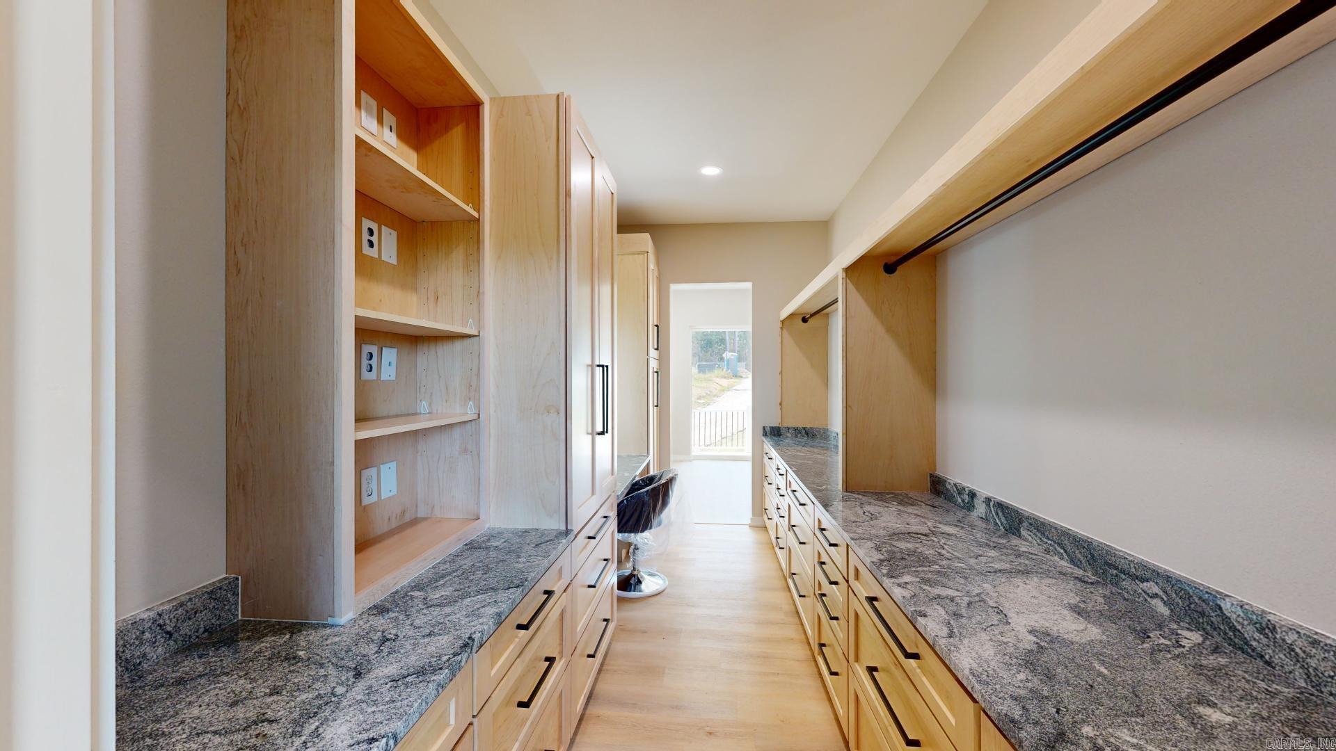 156 Waterfront Drive Hot Springs, AR 71913