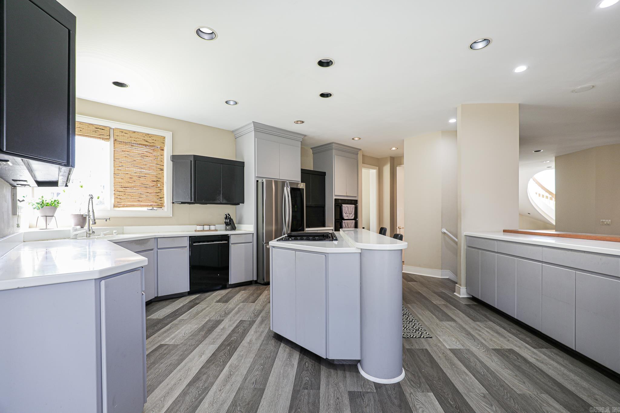 5812 & 5806 Highway 5  Benton, AR