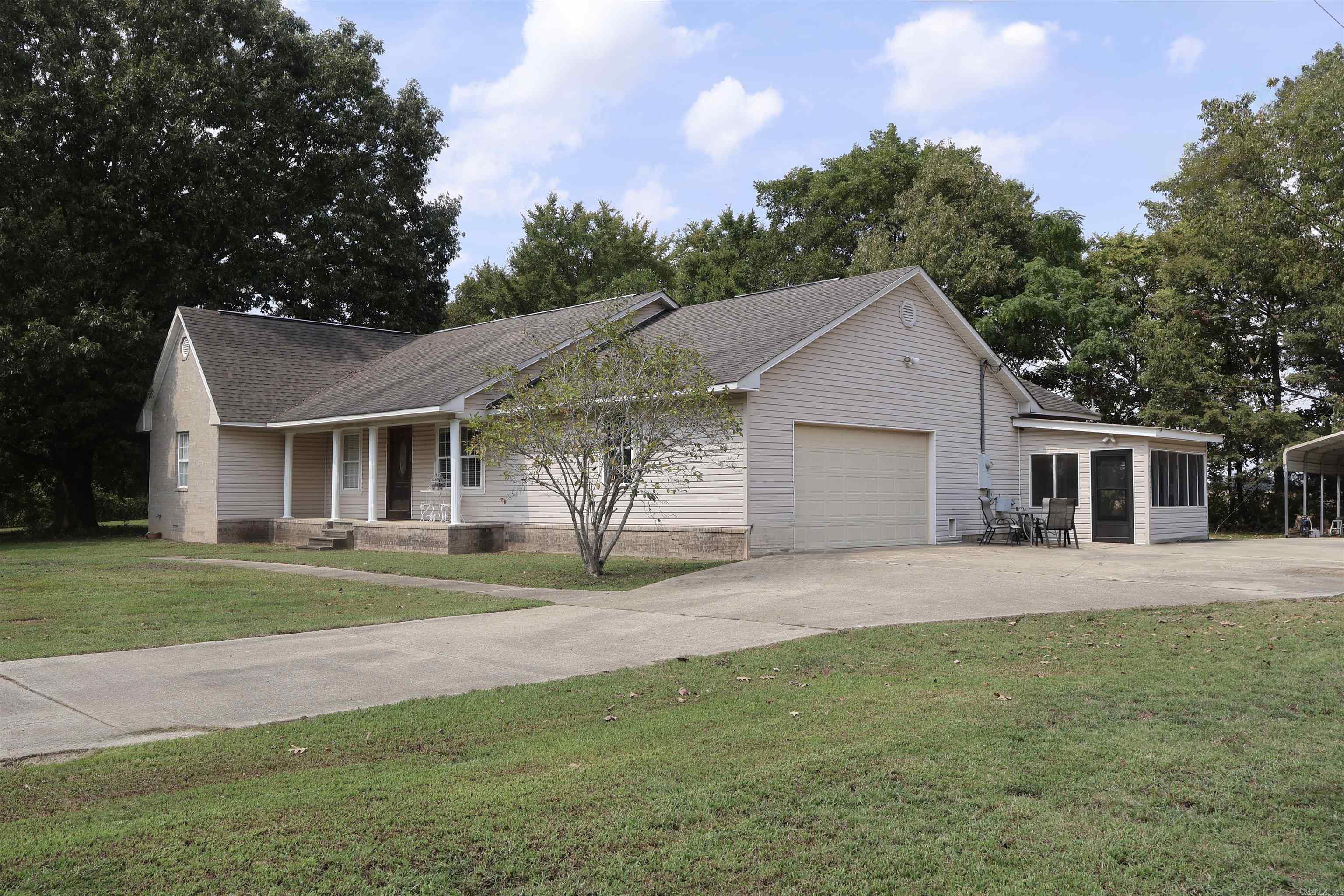 209 Sherwood Street McGehee, AR 71654