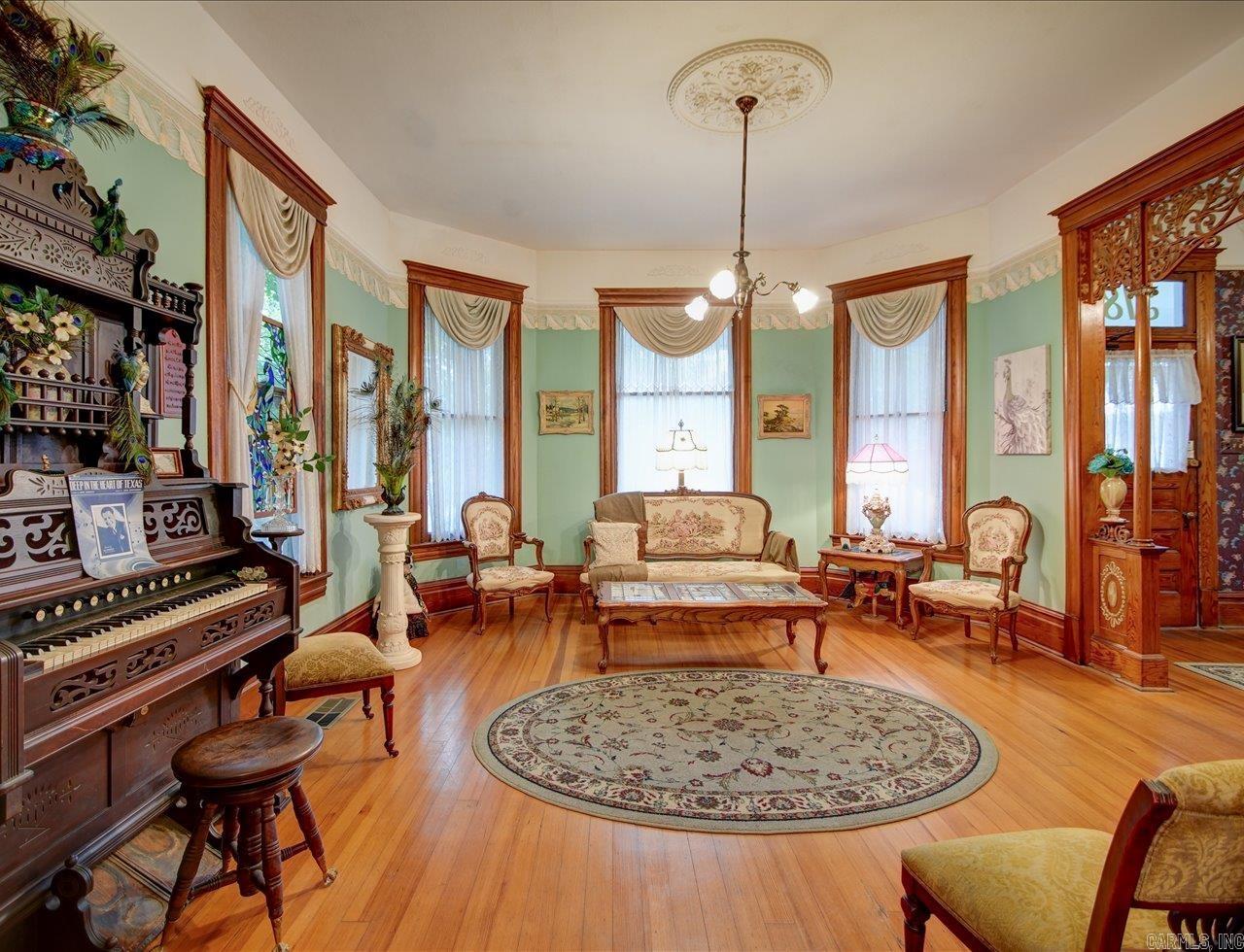 318 Quapaw The Gables Inn Hot Springs, AR